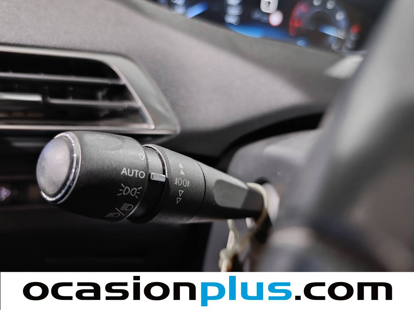 Foto Peugeot 3008 Peugeot 3008 BlueHDI 130 S&S Allure 96 kW (130 CV)