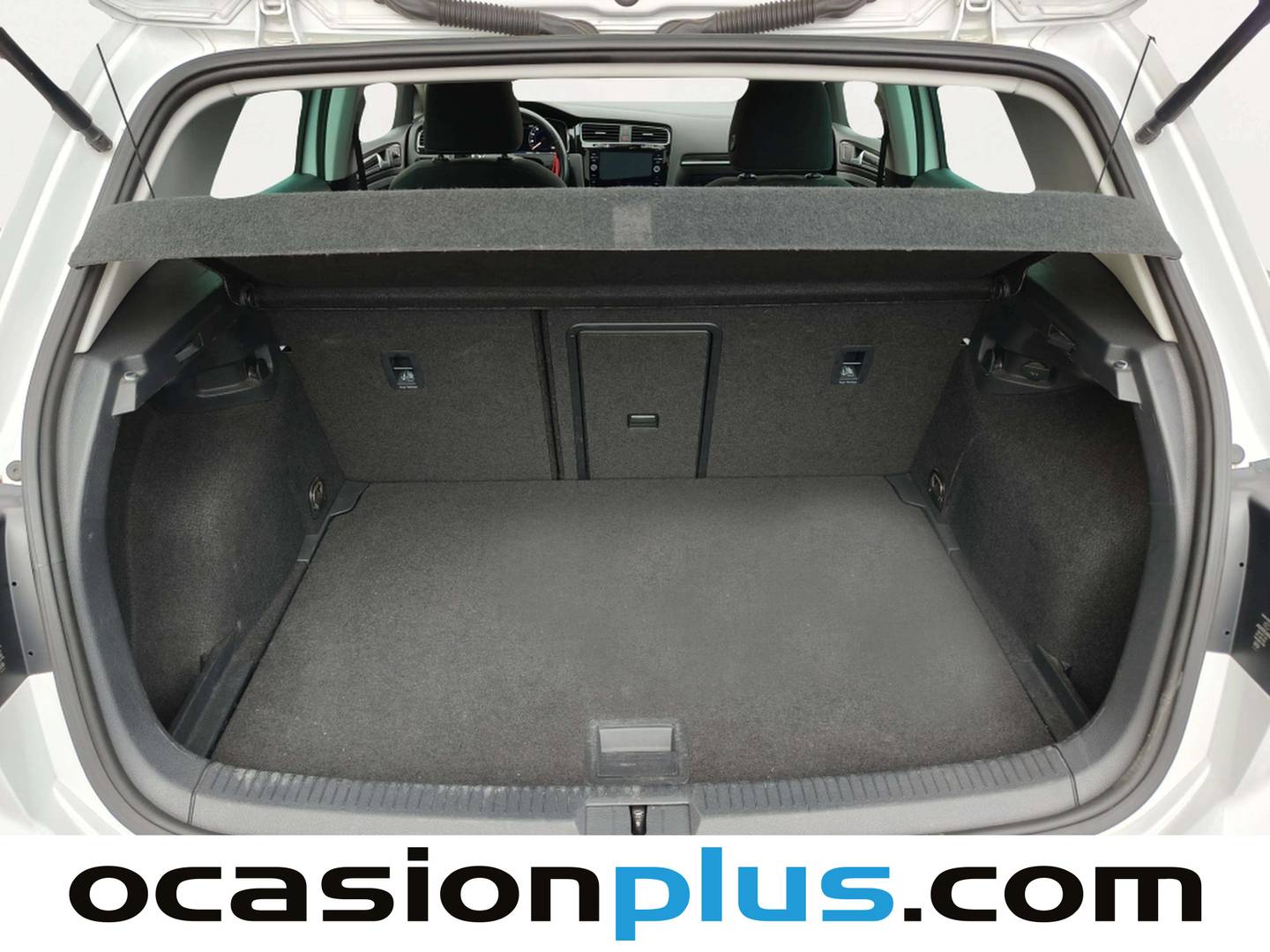 Fotos maletero Volkswagen Golf Volkswagen Golf Sport R-Line 2.0 TDI (150 CV) DSG