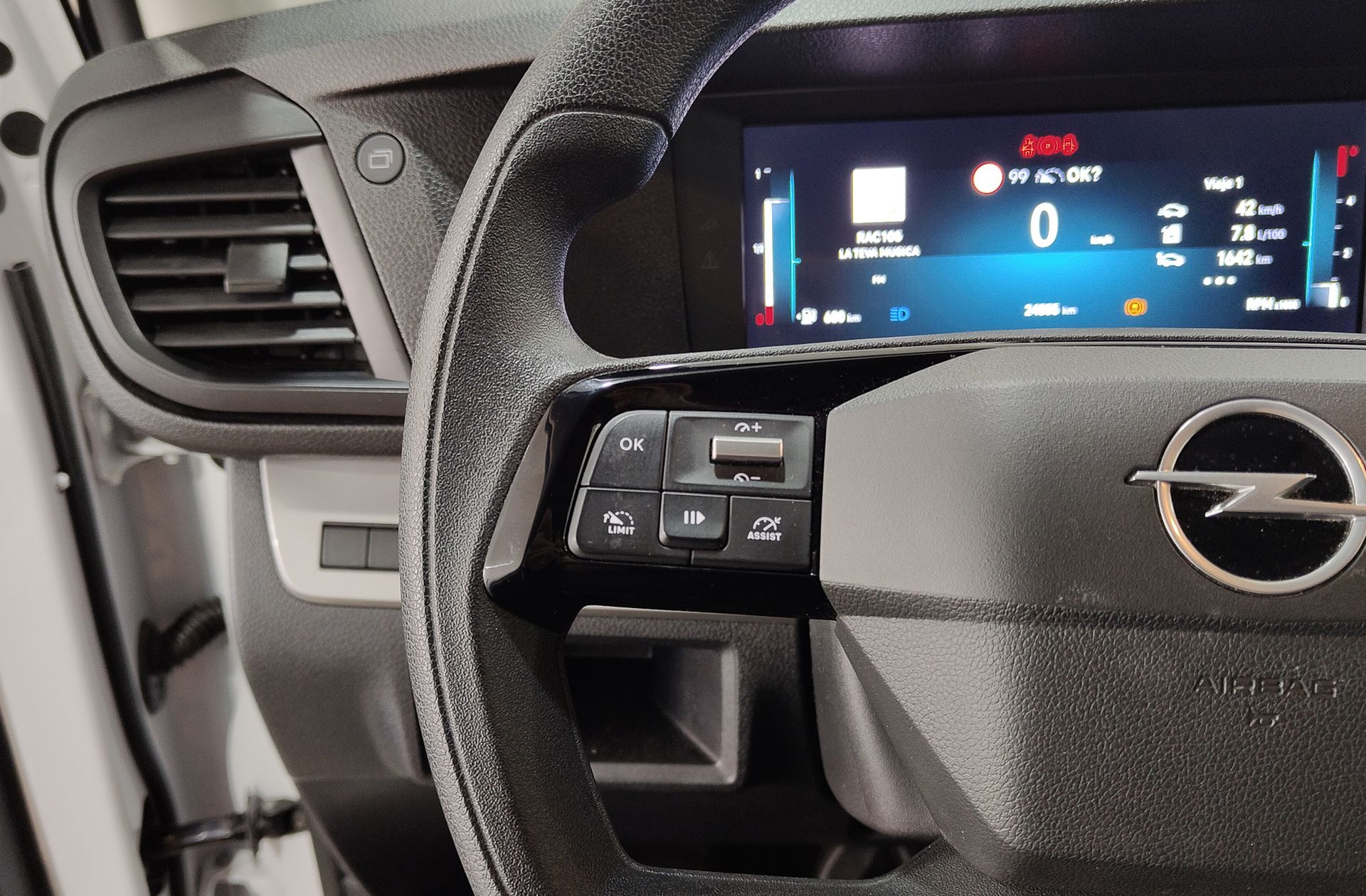 Opel Vivaro Furgon BlueHDi 120 3 plazas - foto 21