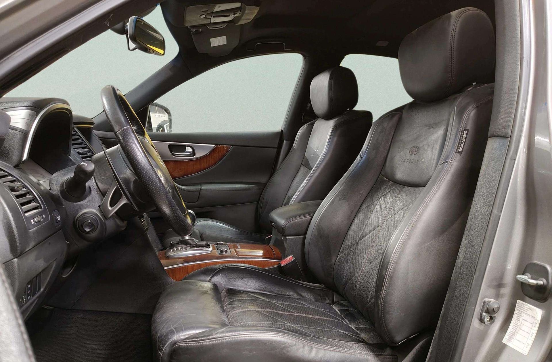Infiniti FX 50 S V8 AWD - foto 8