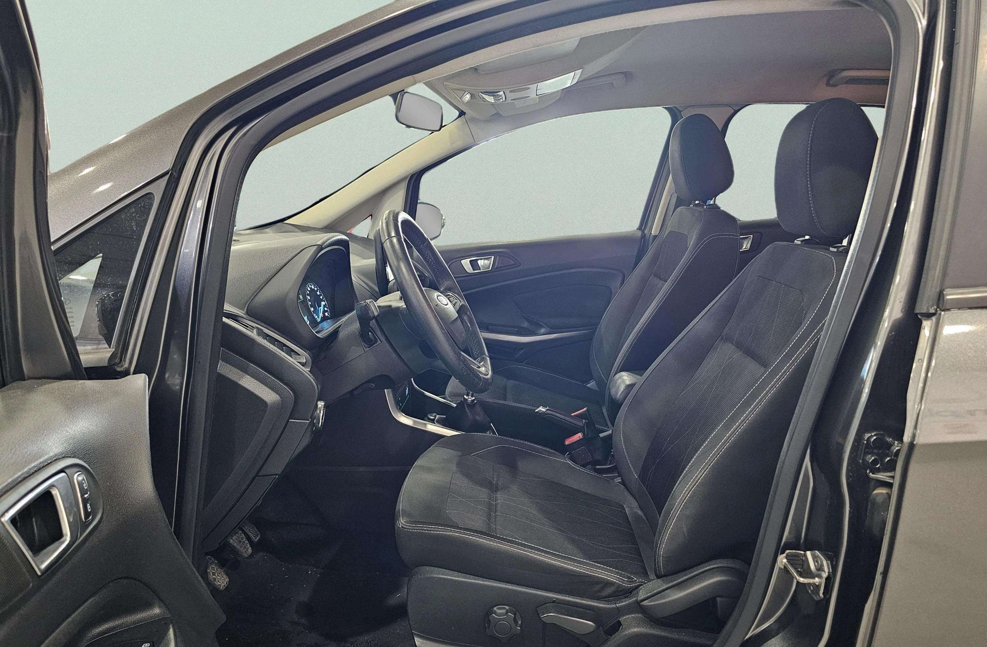 Ford EcoSport 1.5 TDCi Trend+ - foto 10