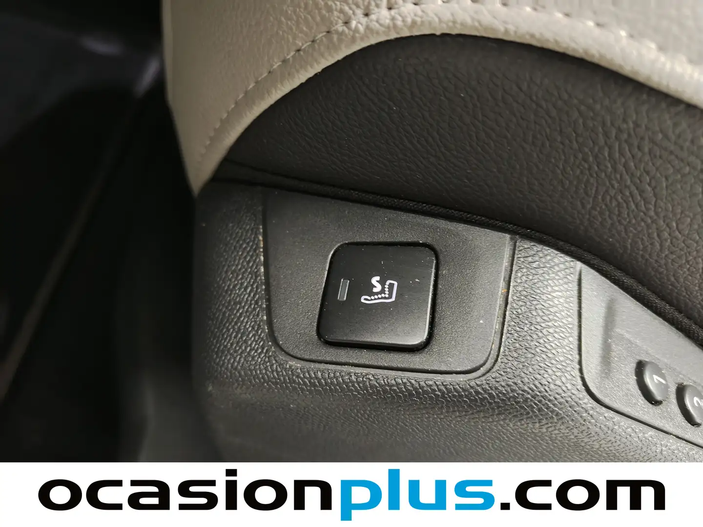 Foto DS DS 7 Crossback DS DS7 Crossback E-Tense 300 Ligne Noire 4WD Auto (300 CV)