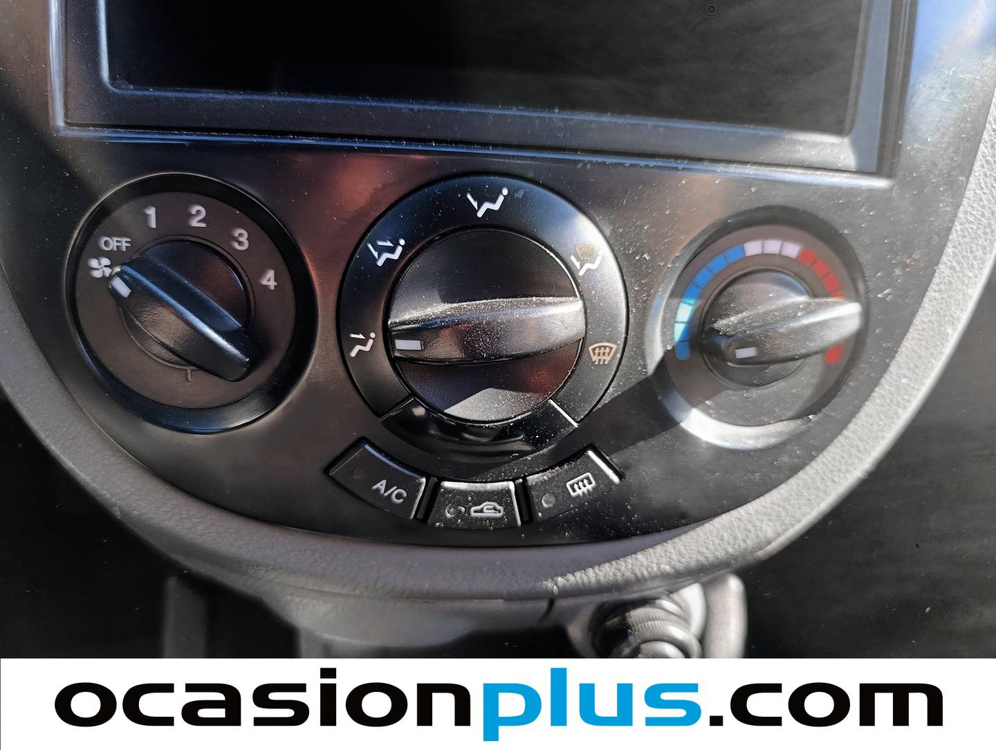 Extras y acabados del Chevrolet Lacetti Chevrolet Lacetti 1.4 SE (95 CV)