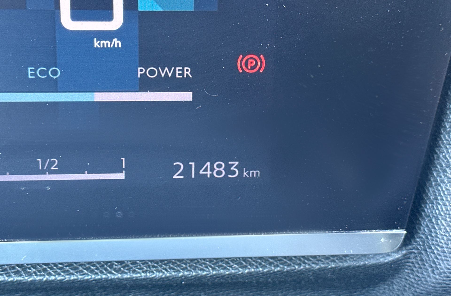 Citroën C4 X Hybrid 136 e-DCS6 Plus - foto 9