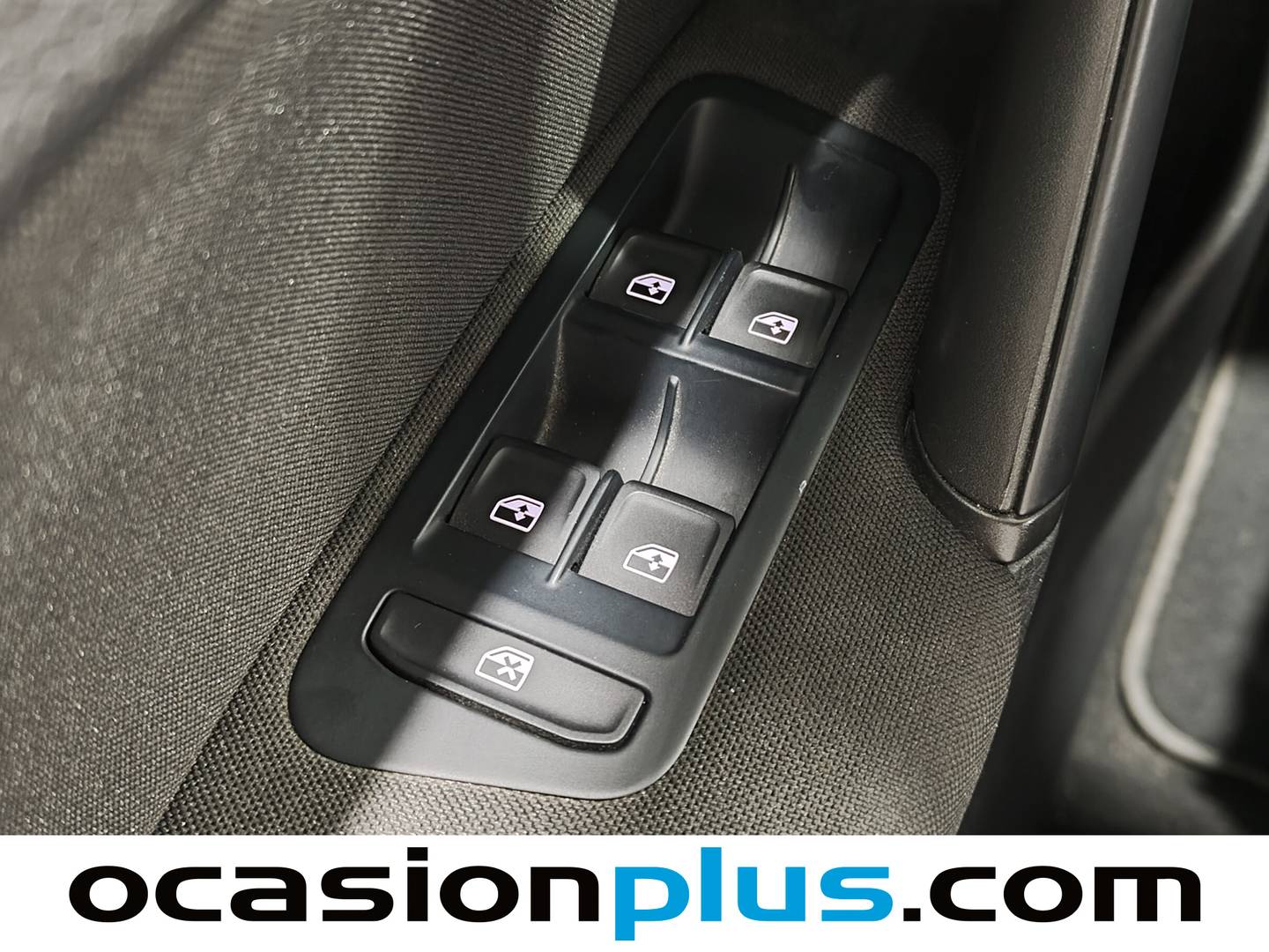 Volkswagen Golf Volkswagen Golf Business 1.6 TDI BMT (110 CV) DSG automático
