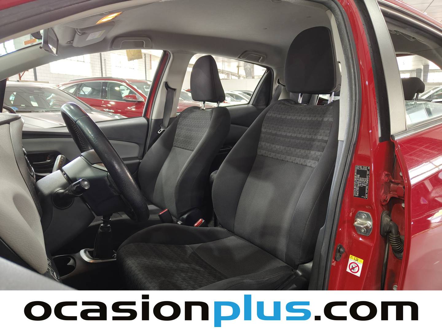 Foto asientos delanteros Toyota Yaris Toyota Yaris 1.3 Active (99 CV)