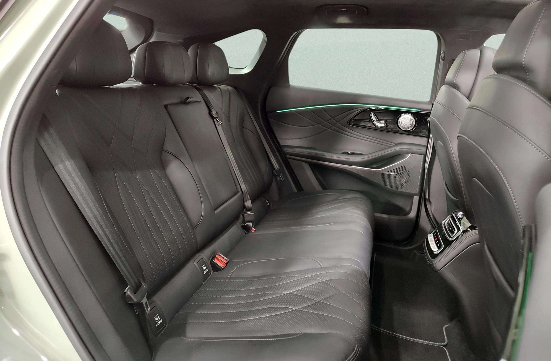 Omoda 9 1.5 T-GDi SHS Premium AWD - foto 21