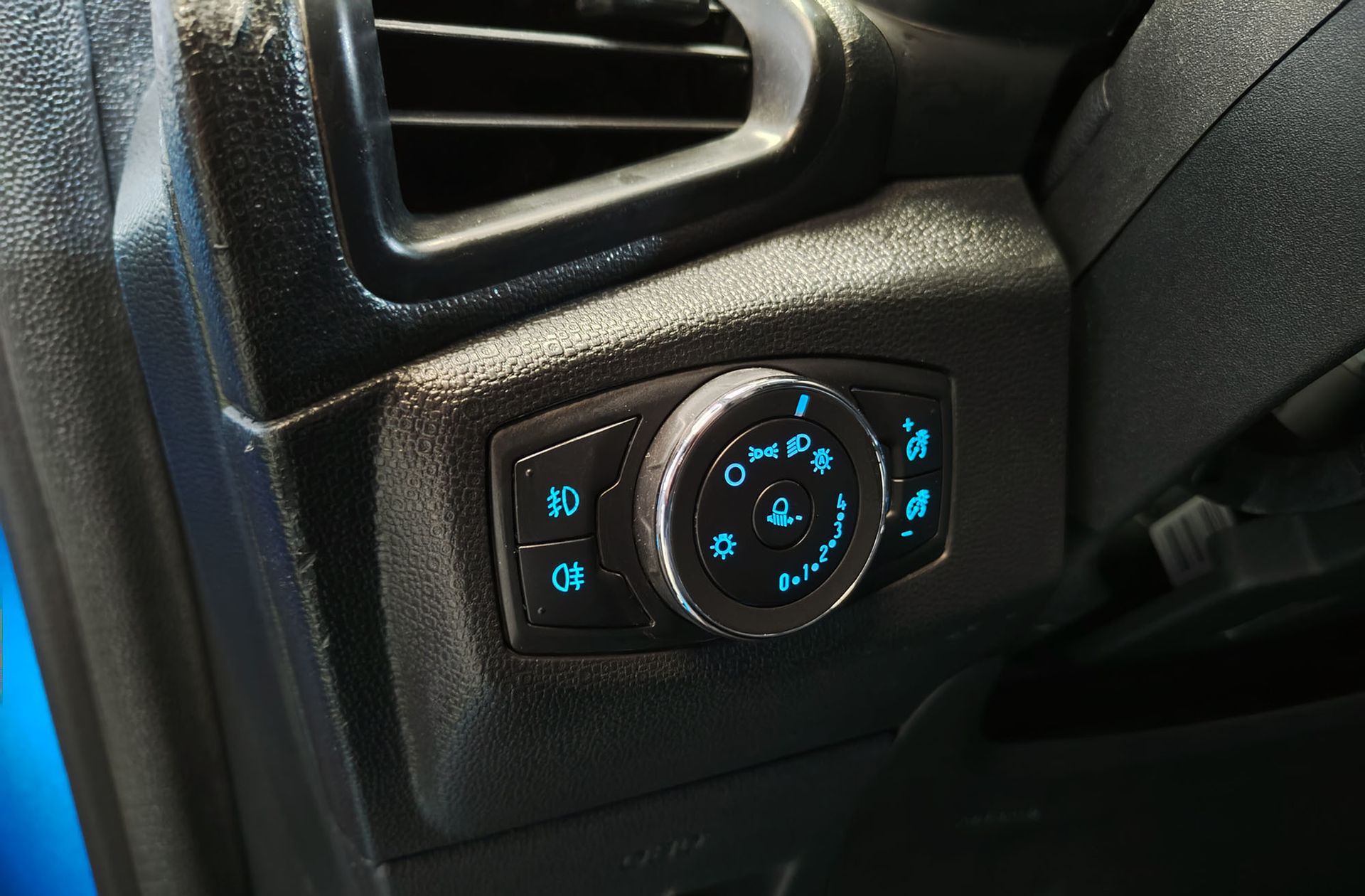 Ford EcoSport 1.0T EcoBoost ST Line - foto 24