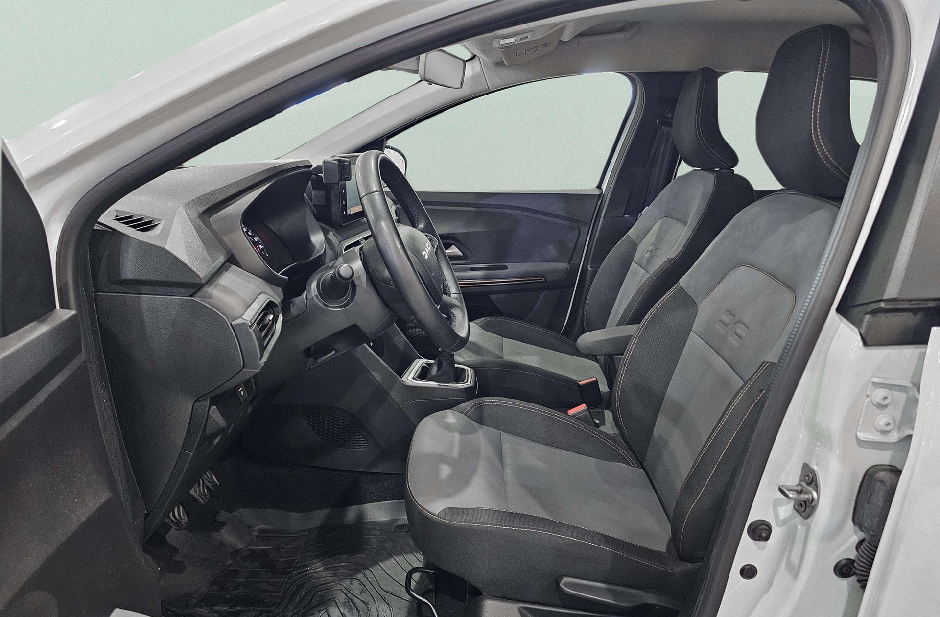 Dacia Sandero Stepway Expression Go TCe - foto 10