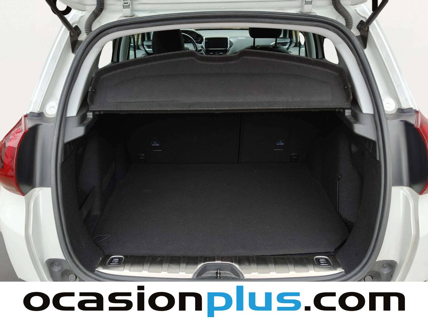 Foto Peugeot 2008 Peugeot 2008 BlueHDi 100 Allure (100 CV)