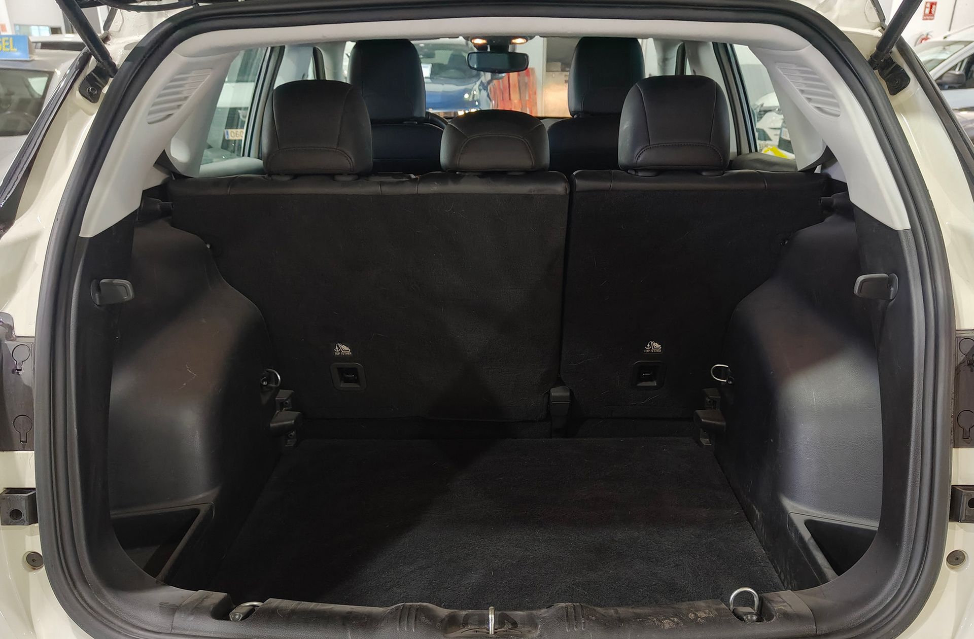Jeep Compass 1.4 MultiAir Night Eagle 4x2 - foto 16