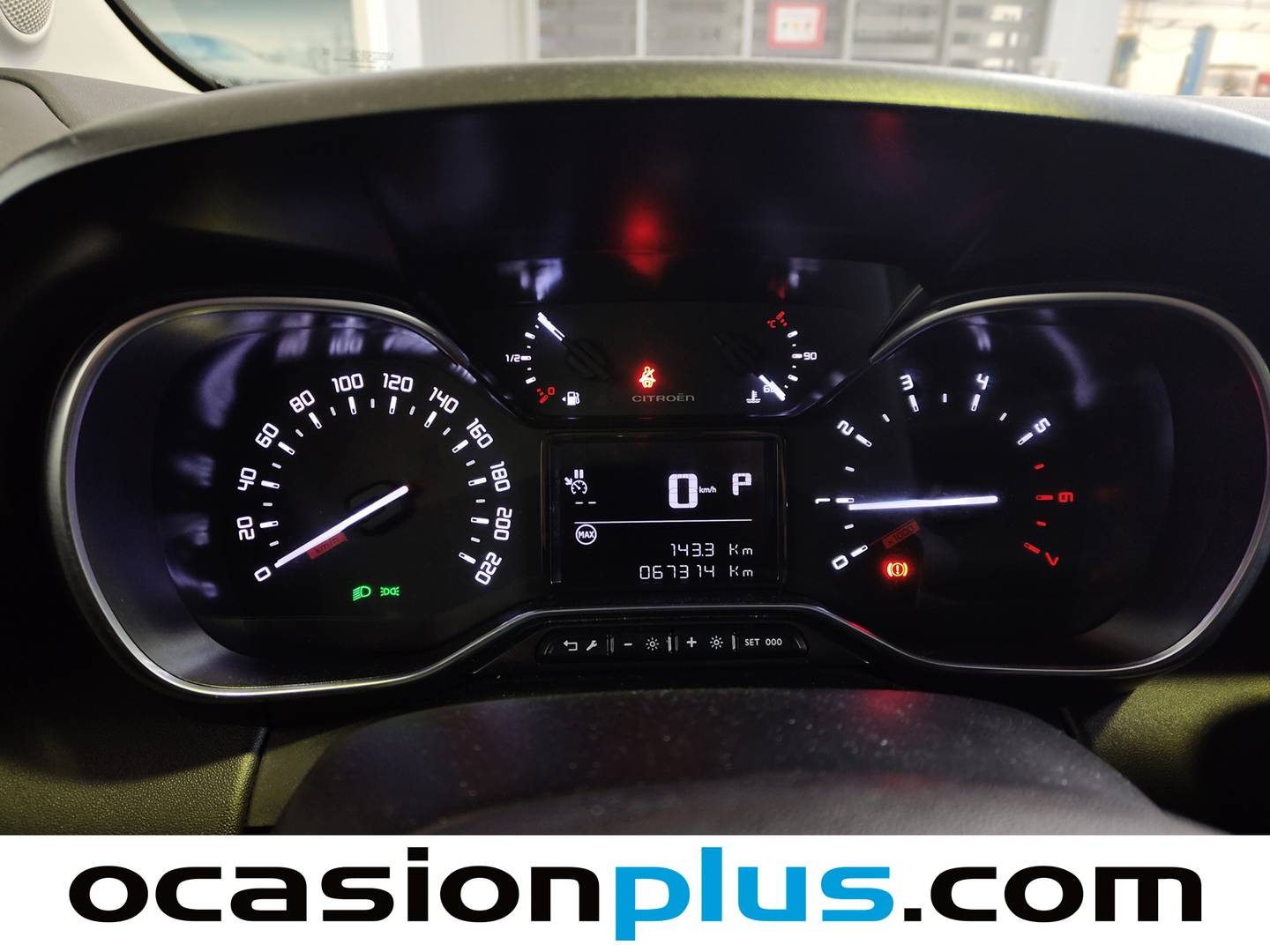 Foto Citroën C3 Aircross Citroen C3 Aircross PureTech 130 Shine Pack EAT6  (131 CV)