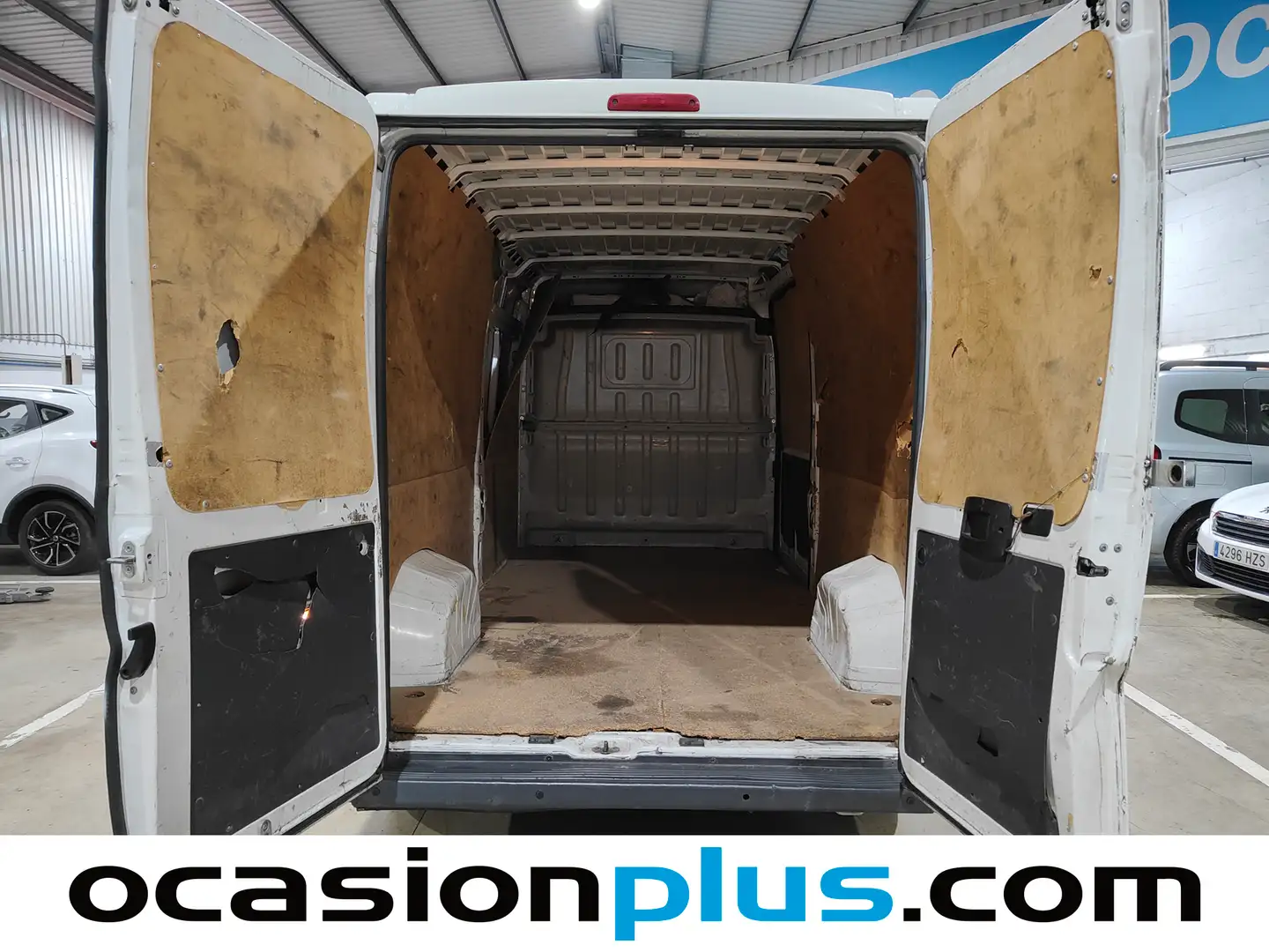 Foto Citroën Jumper Citroen Jumper BlueHDi 130 35 L3H2 (131 CV)