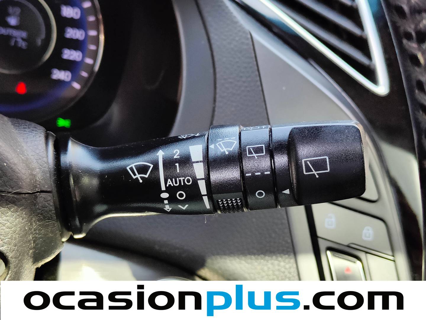 Paquetes del Hyundai i40 Hyundai i40 CW 1.7 CRDI BlueDrive Tecno Xenon Sky (136 CV)