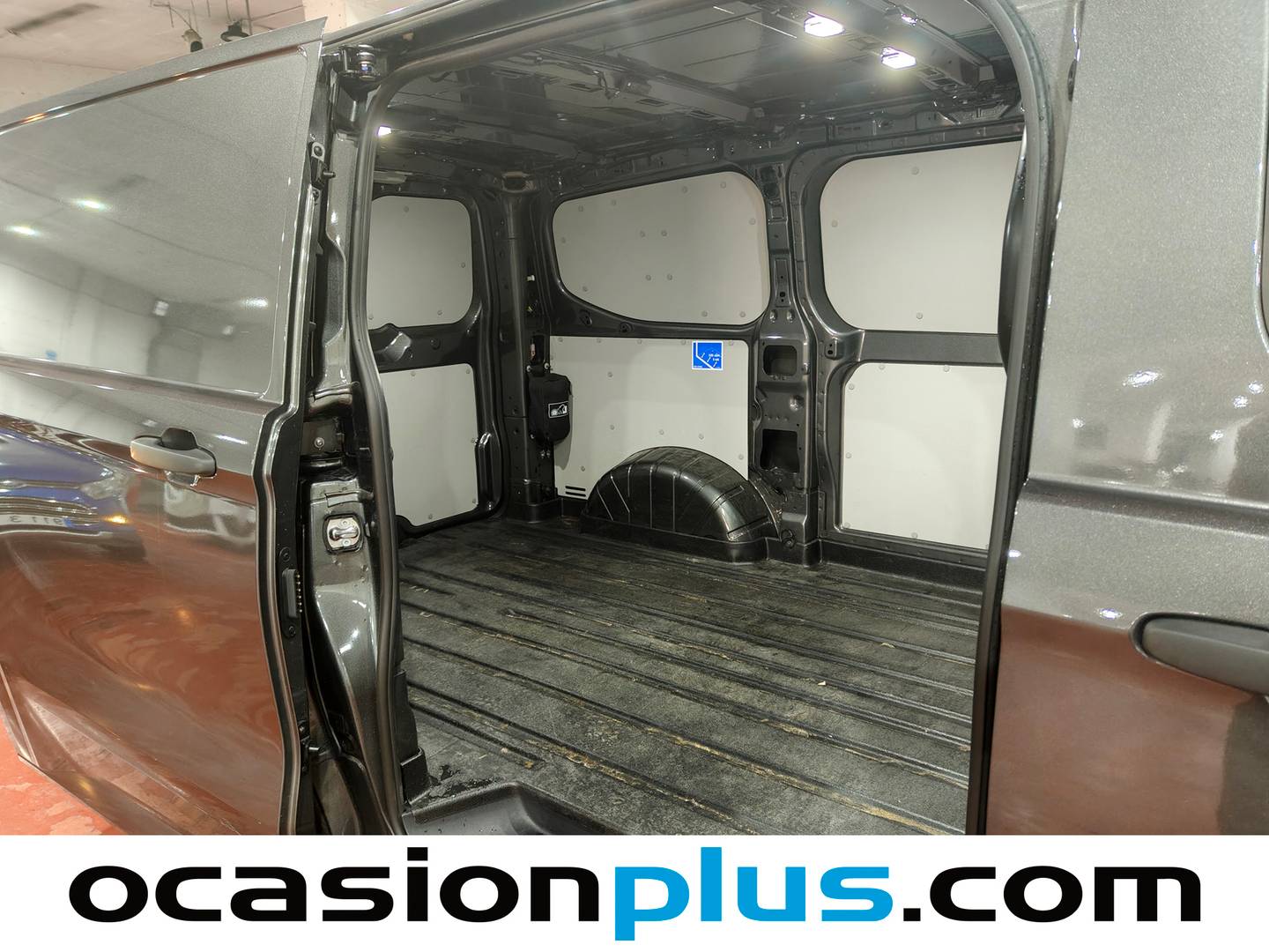 Fotos maletero Ford Transit Custom Ford Transit Custom Furgon 2.0 Ecoblue 280 L1 Trend (136 CV)