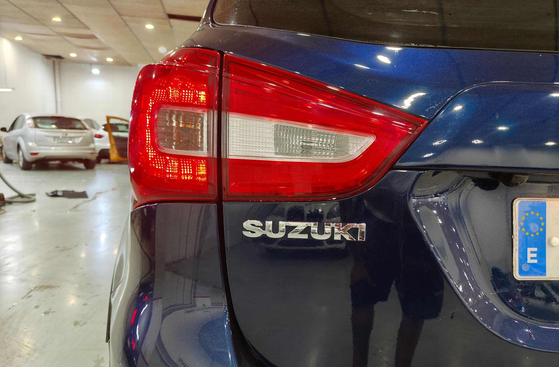 Suzuki S-Cross 1.6 Ddis GLX 4WD DCT - foto 16