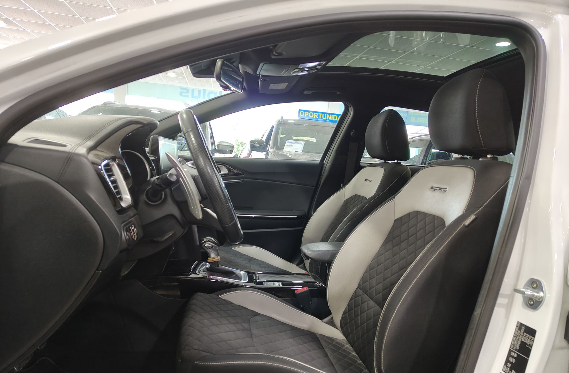 Kia Ceed 1.4 T-GDi GT Line - foto 15