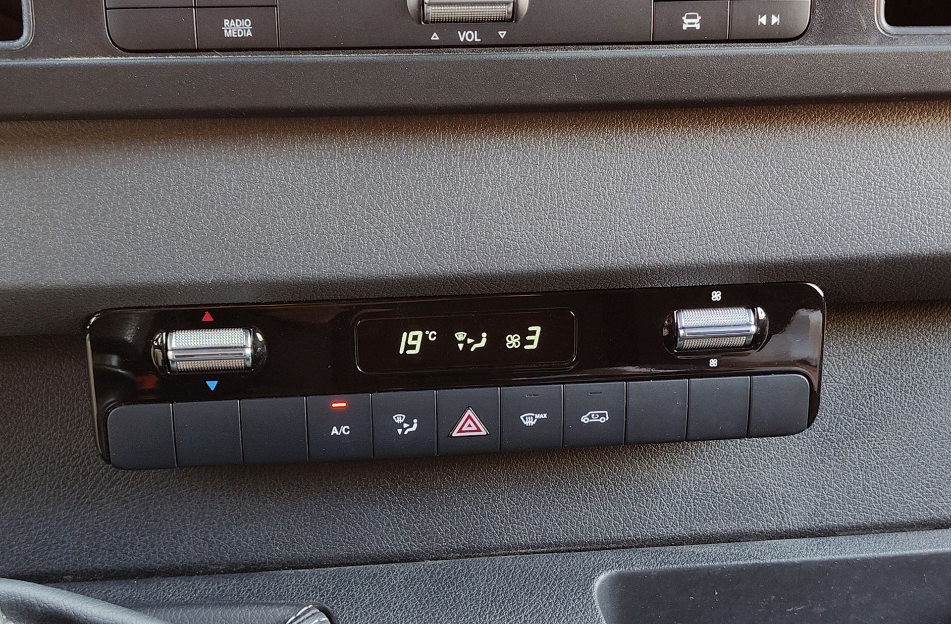 Mercedes-Benz Sprinter Furgon 311 CDI Corto 3.5T - foto 25