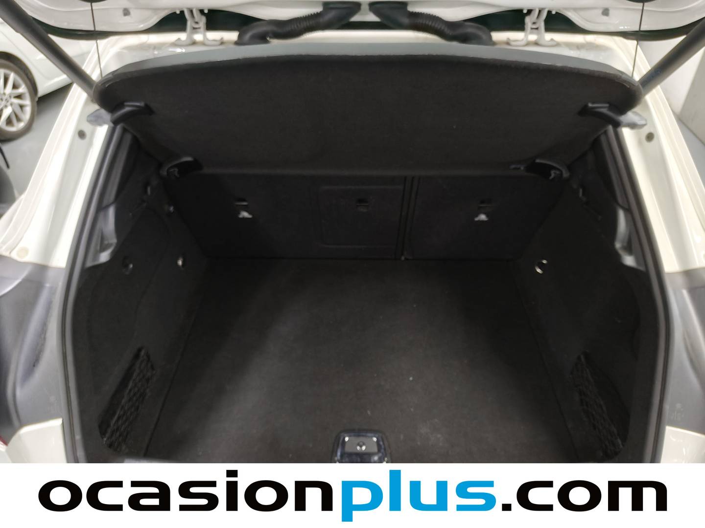 Foto Mercedes GLA Mercedes-Benz GLA GLA 200 Pack AMG (156 CV)