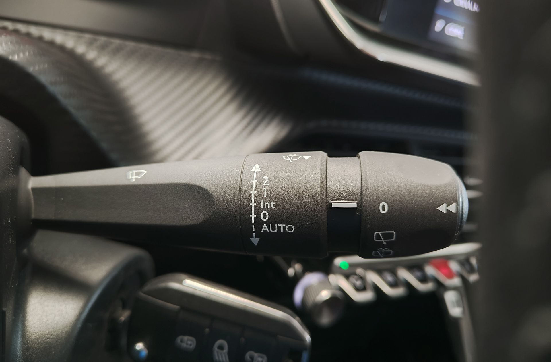 Peugeot 2008 BlueHDi 110 Active Pack - foto 30