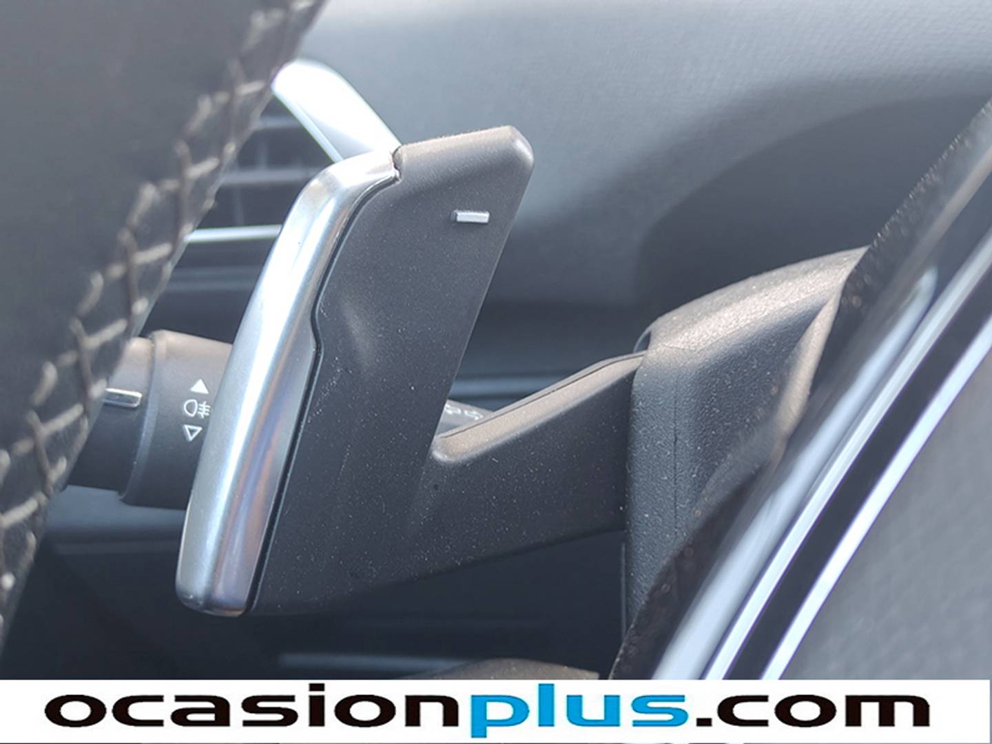 Foto Peugeot 3008 Peugeot 3008 PureTech 130 S&S Allure Pack EAT8 (130 CV)