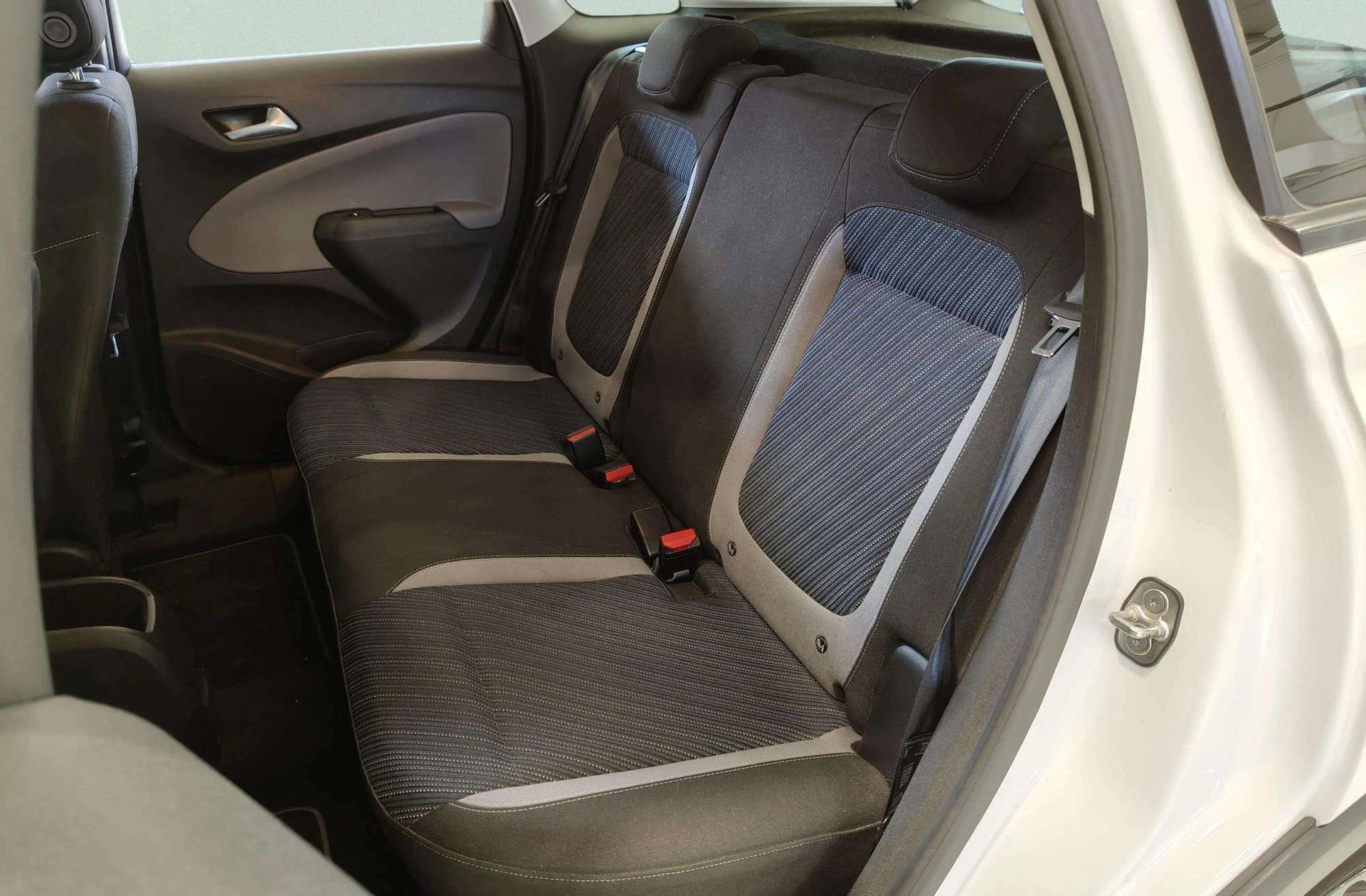 Opel Crossland 1.2 Design Line 120 Aniversario - foto 11