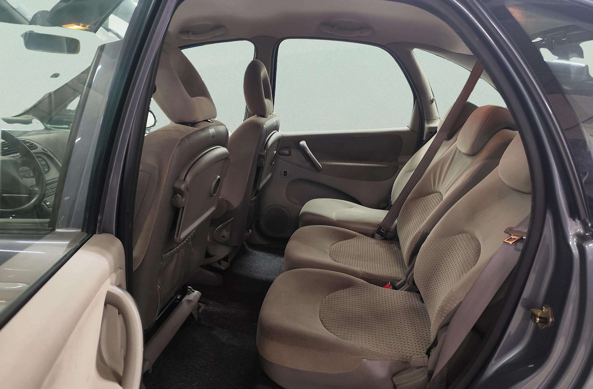 Citroën Xsara Picasso 1.8 16v Exclusive - foto 9