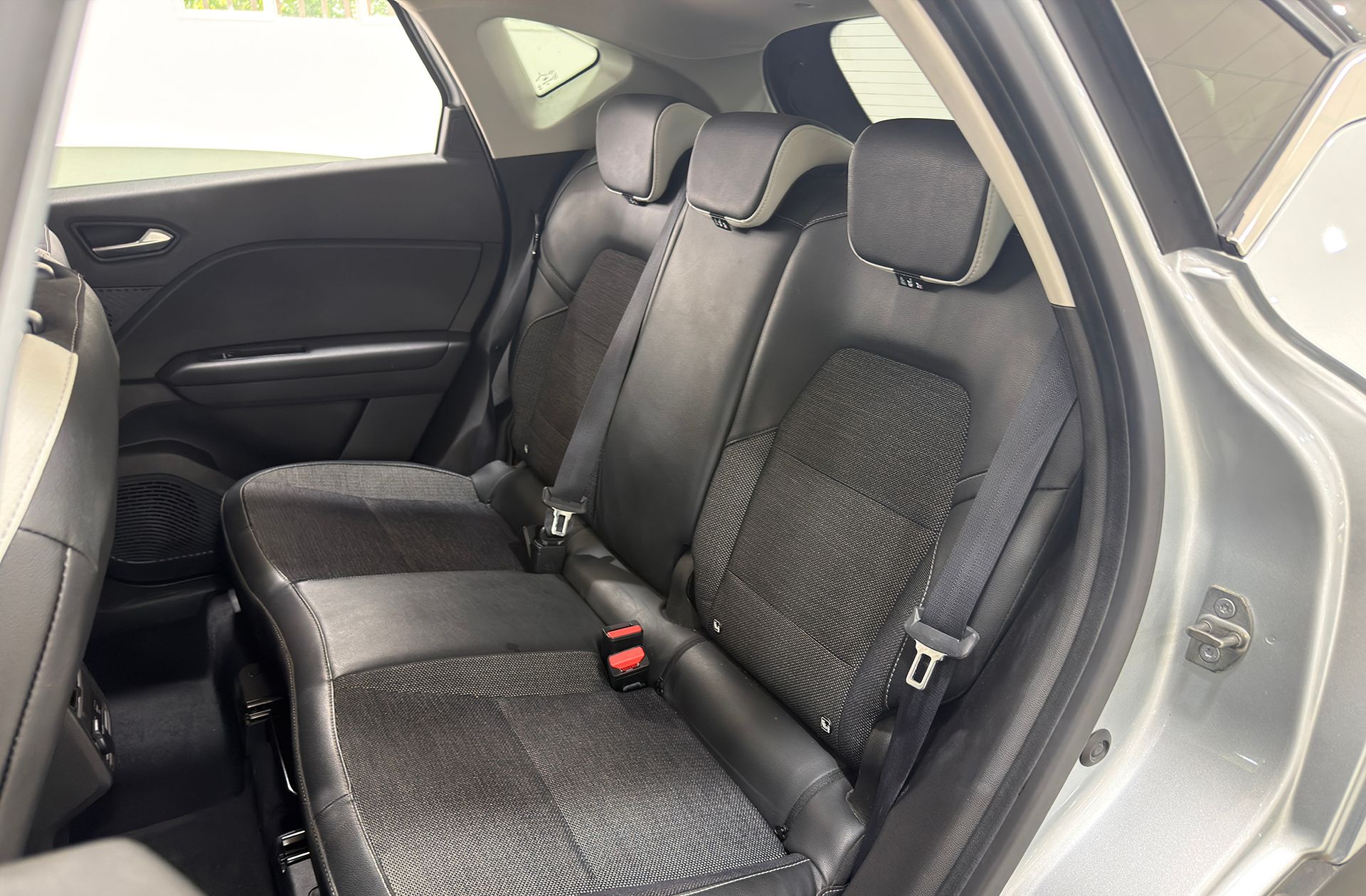 Renault Captur Techno TCe - foto 11