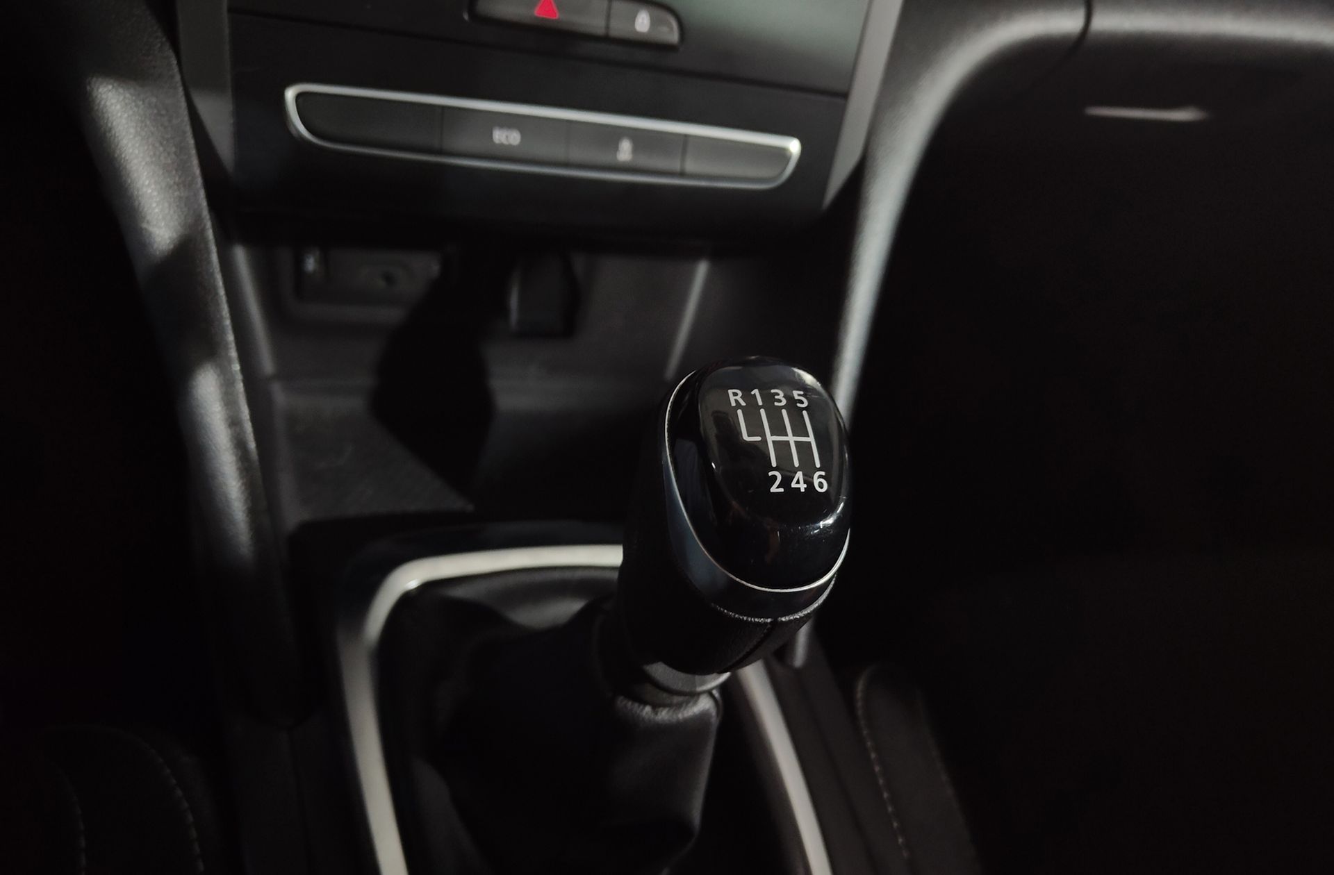 Renault Mégane Limited TCe GPF - foto 5