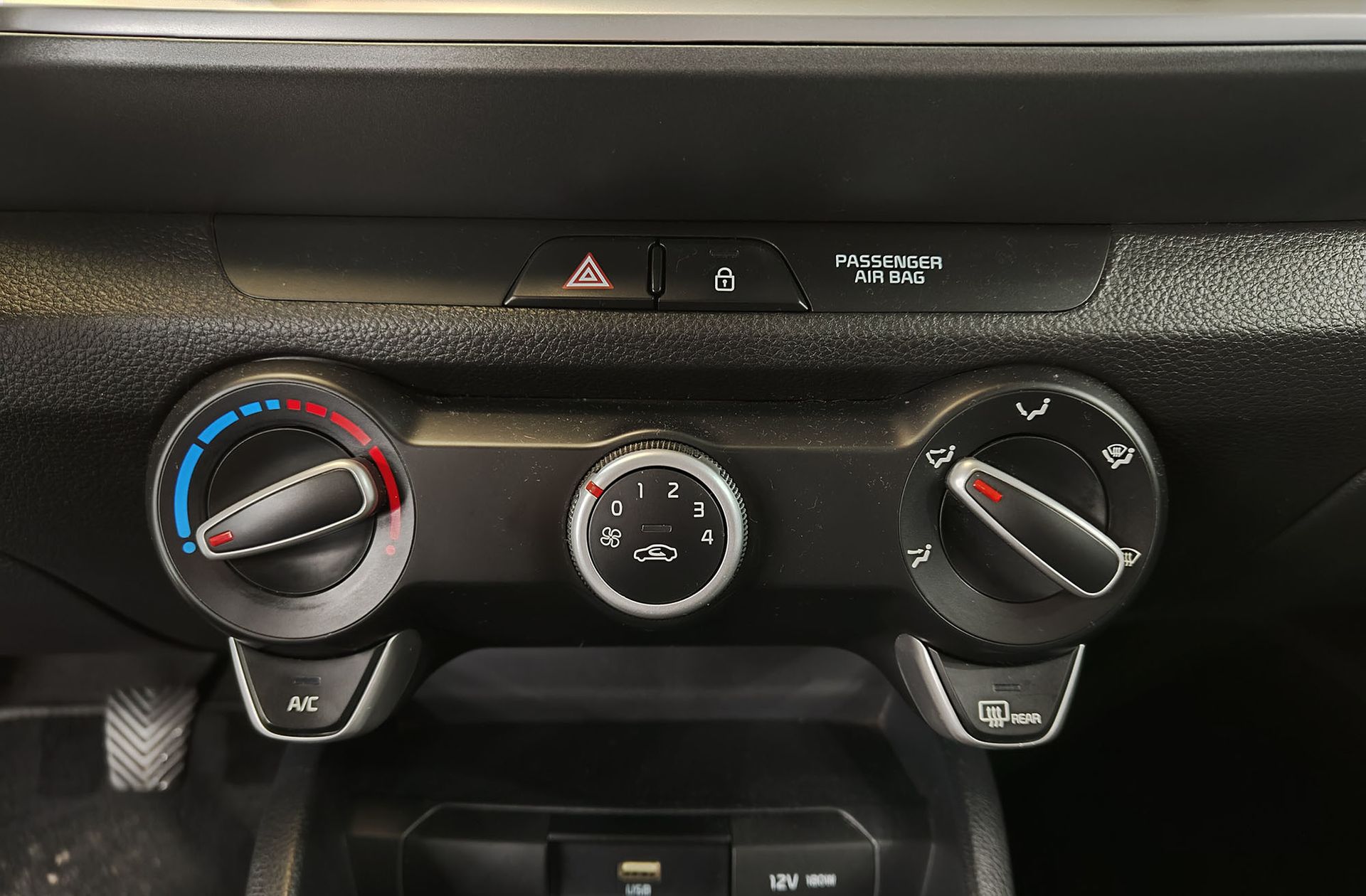 Kia Stonic 1.2 DPi Concept - foto 26