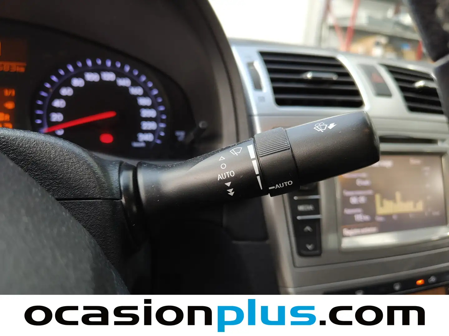 Foto Toyota Avensis Toyota Avensis 120 D Advance (124 CV)