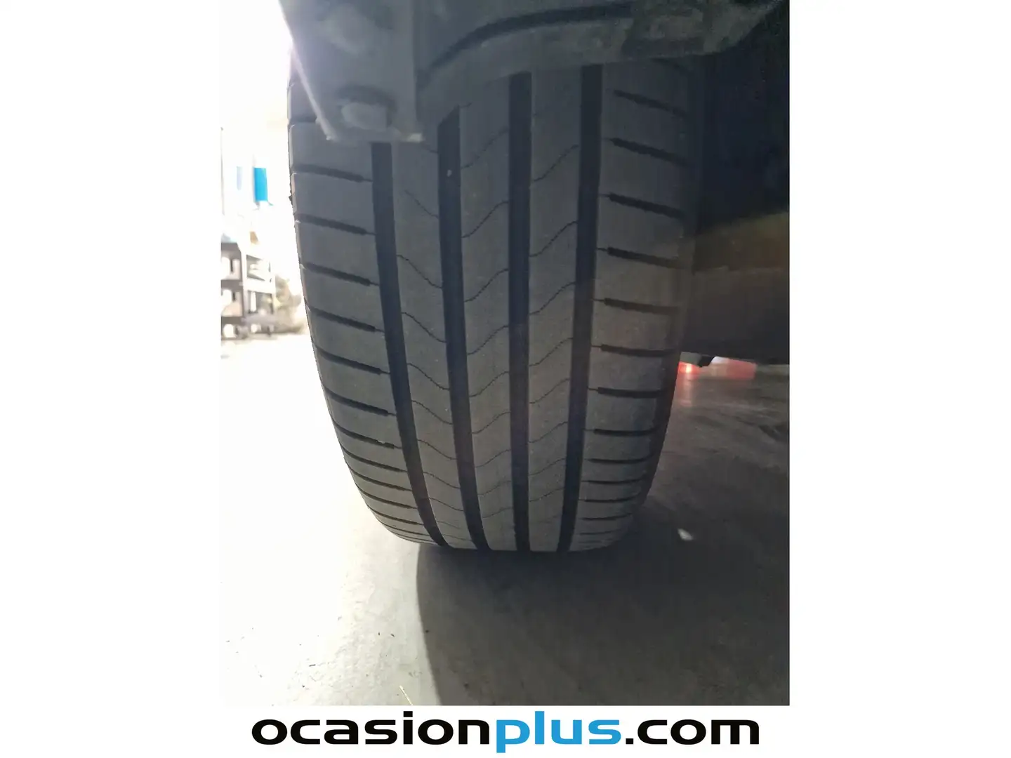 Foto Toyota C-HR Toyota C-HR 1.8 125H Advance (122 CV)