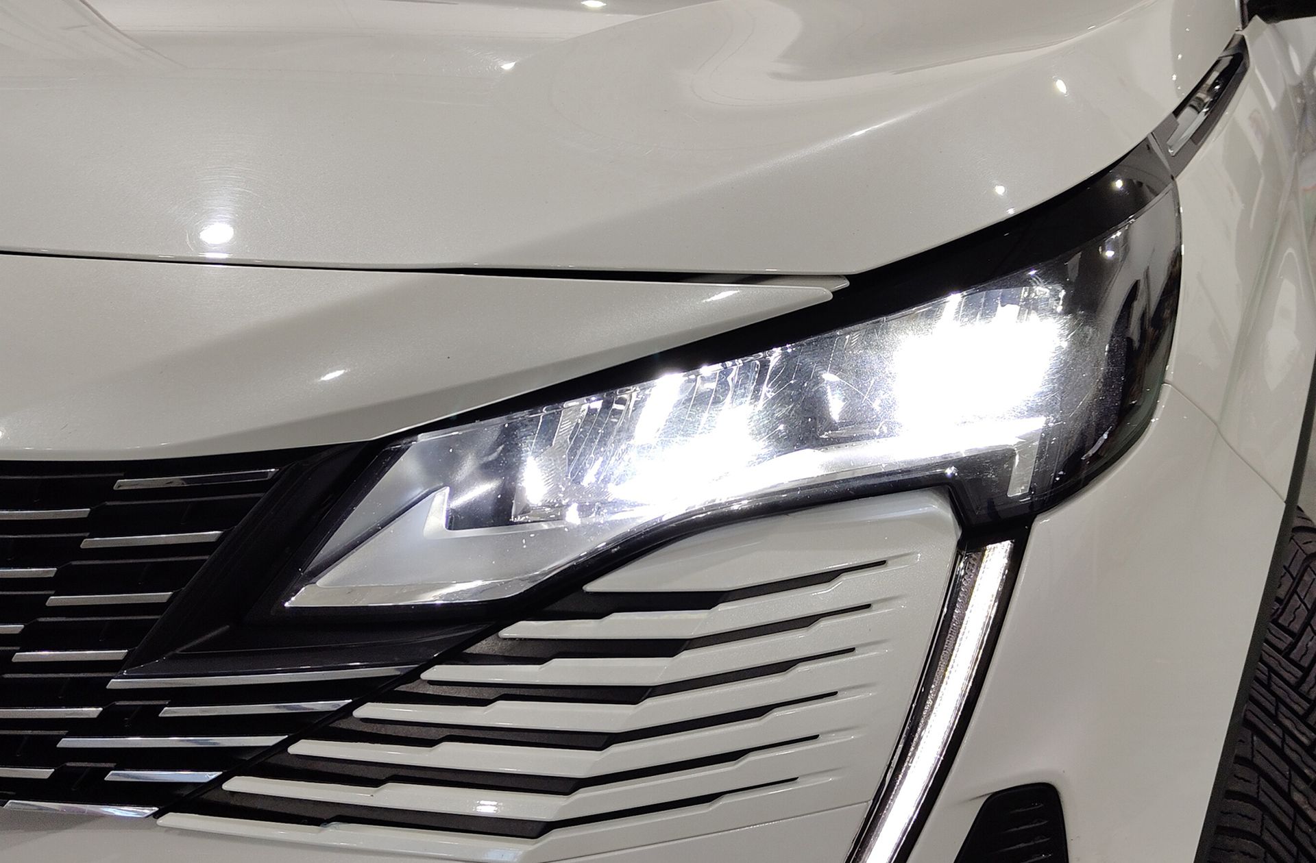 Peugeot 5008 1.2 Allure Pack eDCS6 7 plazas - foto 15