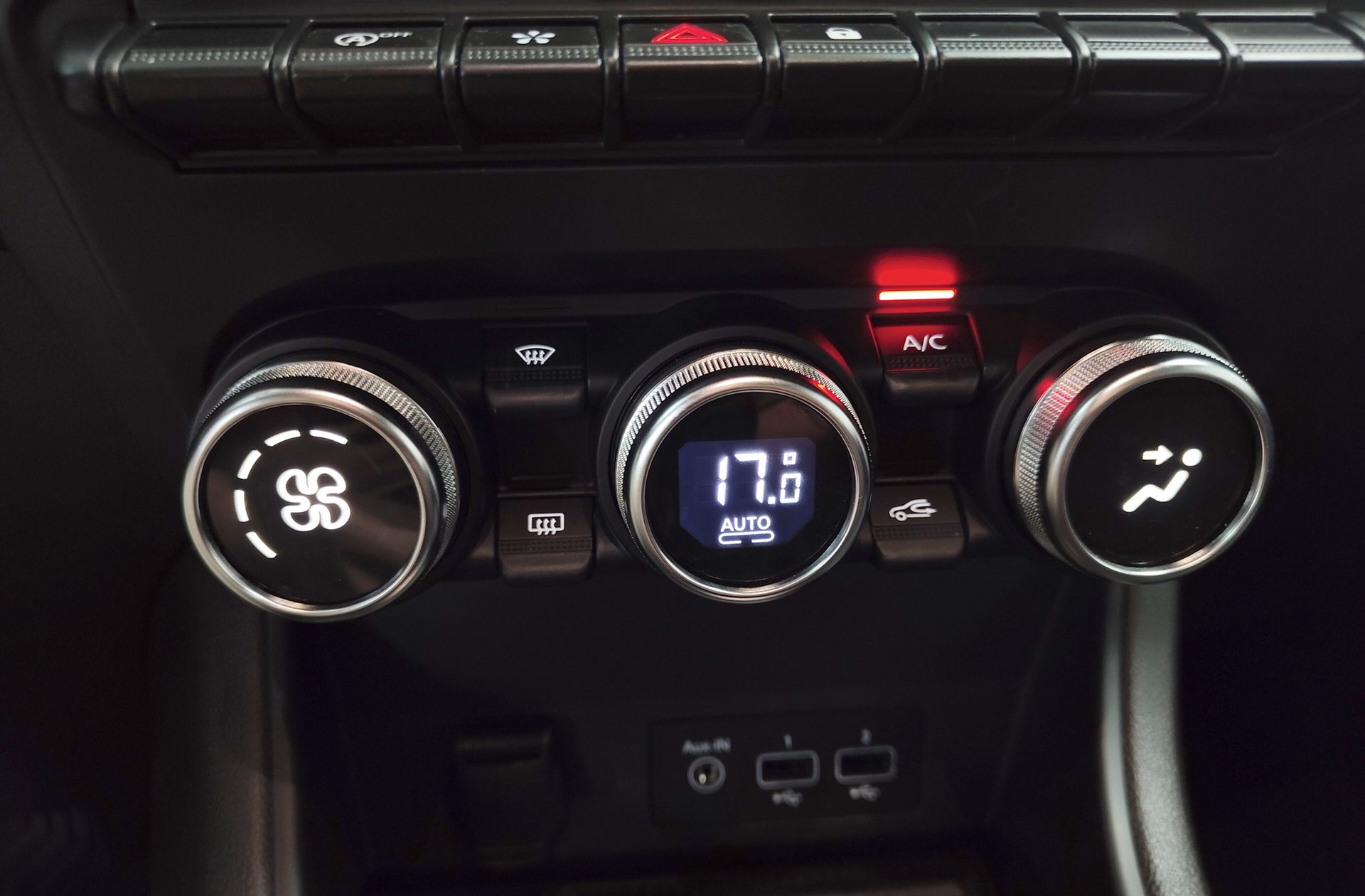 Renault Captur Zen TCe Micro Híbrido GPF - foto 29