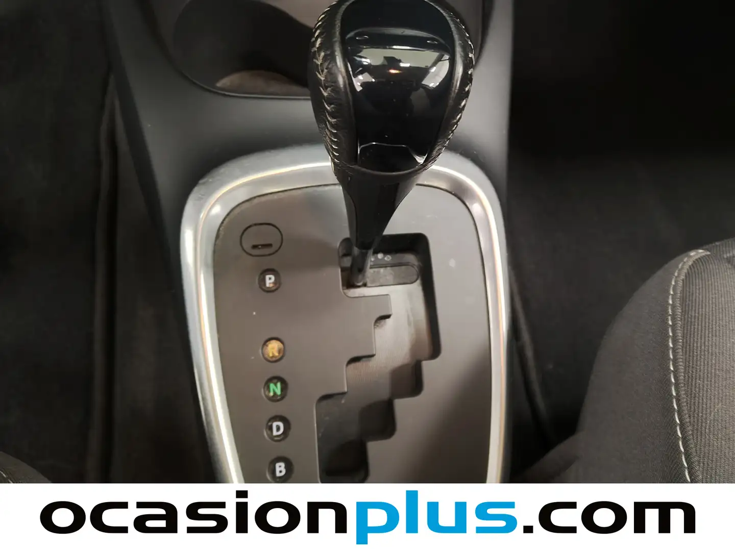 Foto Toyota Yaris Toyota Yaris 100H Feel (100 CV)