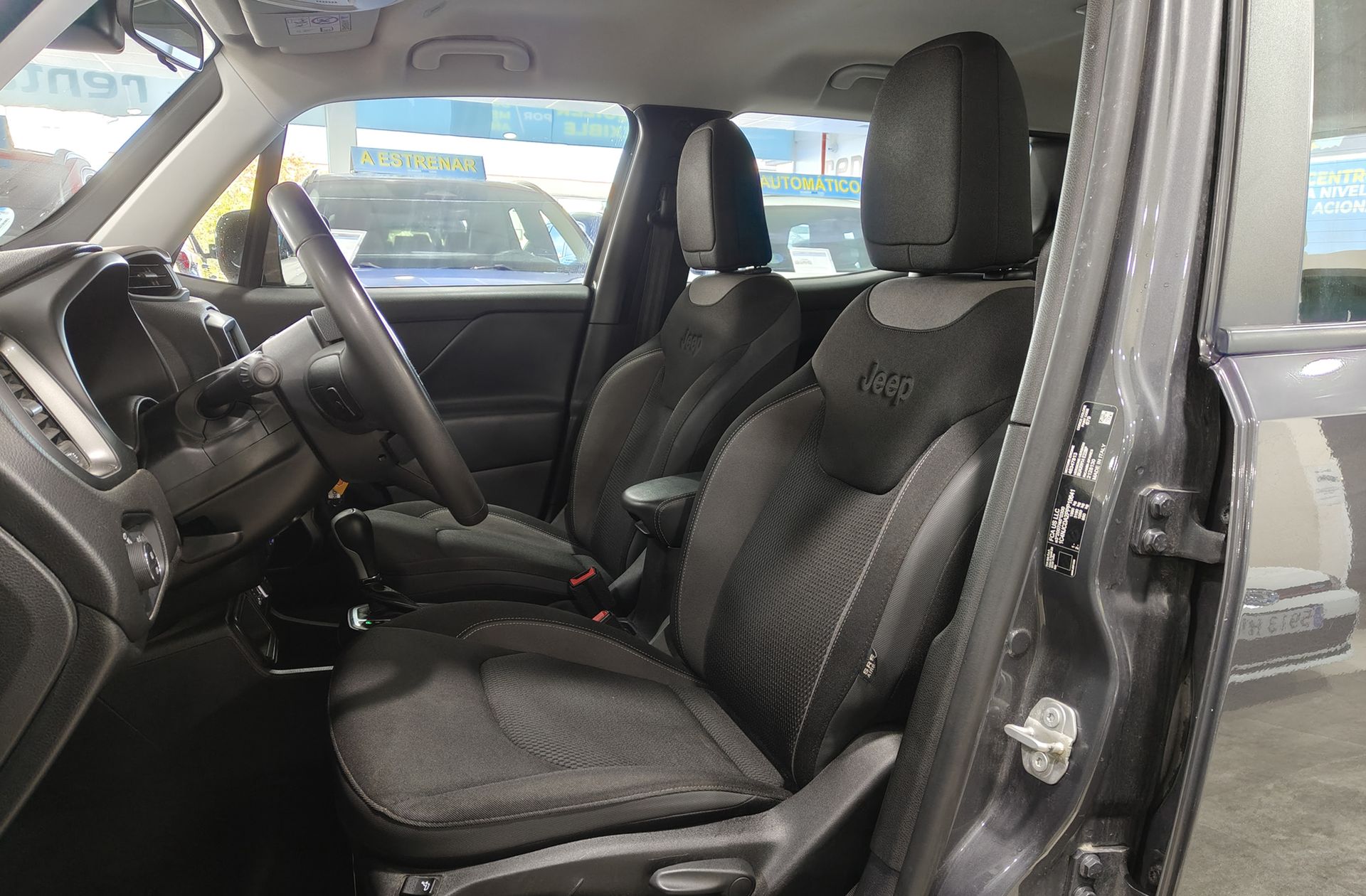 Jeep Renegade eHybrid 1.5 Limited ATX - foto 8