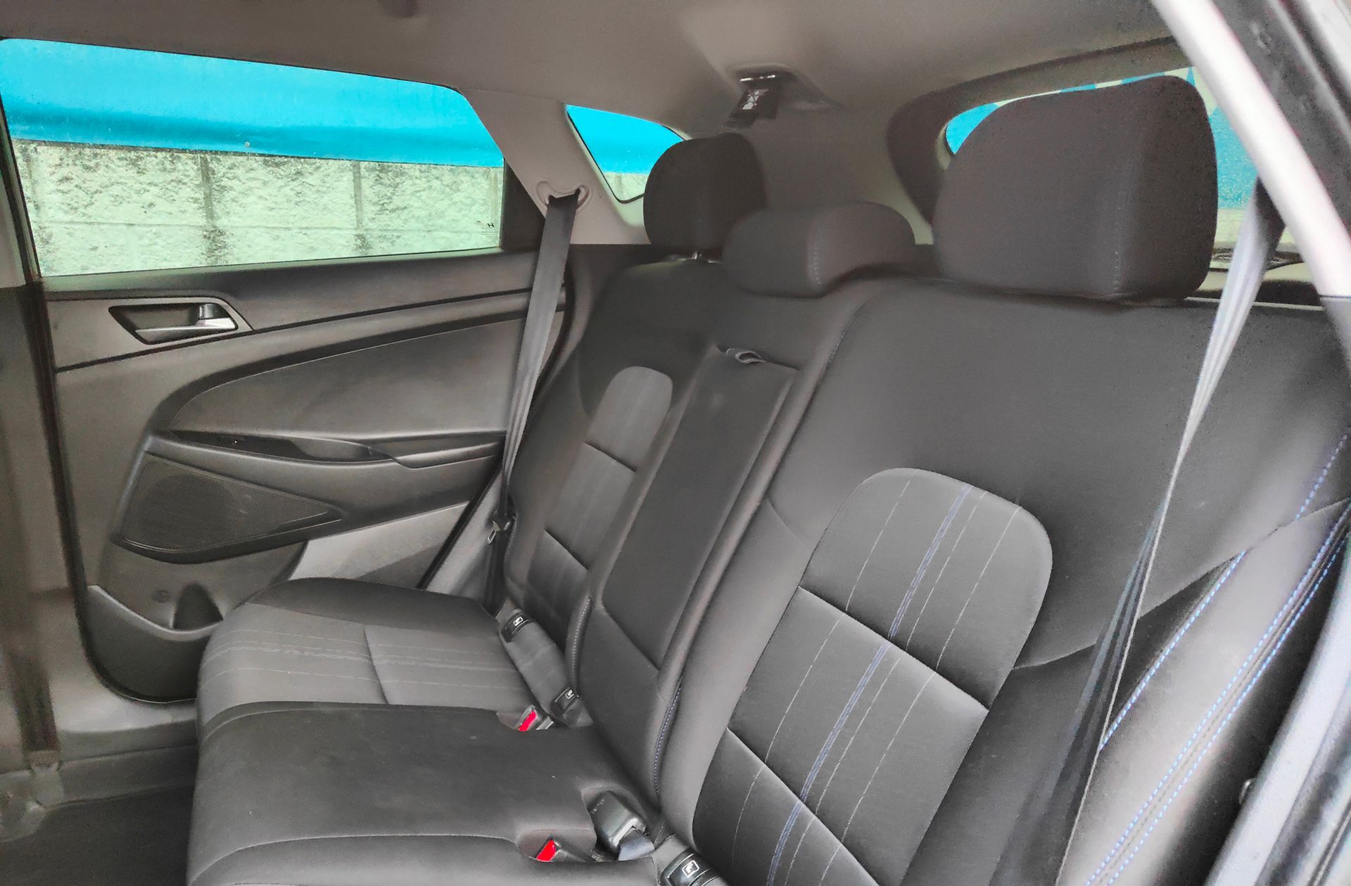 Hyundai Tucson 1.6 GDI BlueDrive Essence 4x2 - foto 9