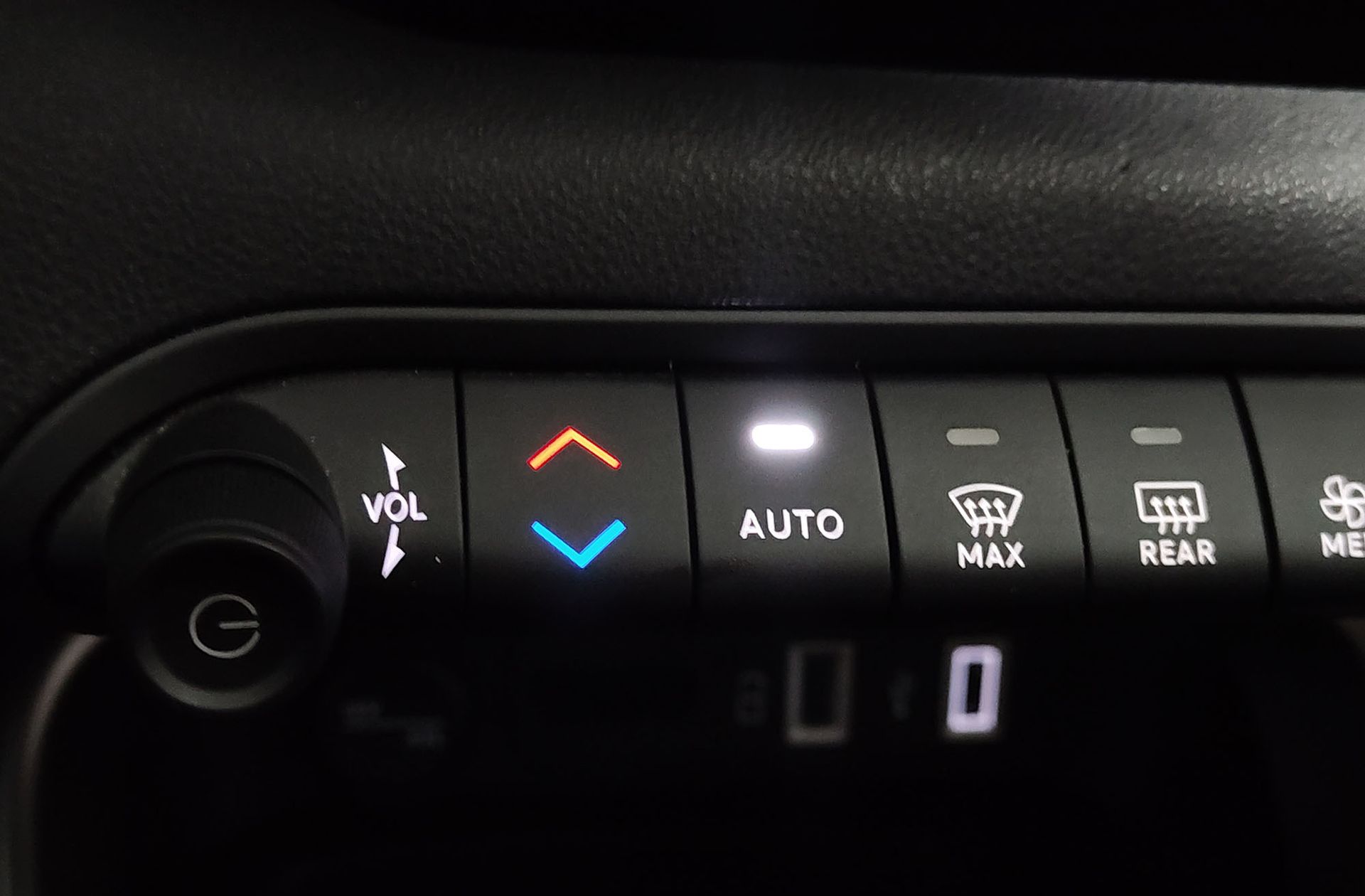 Jeep Avenger 1.2 G Summit - foto 30