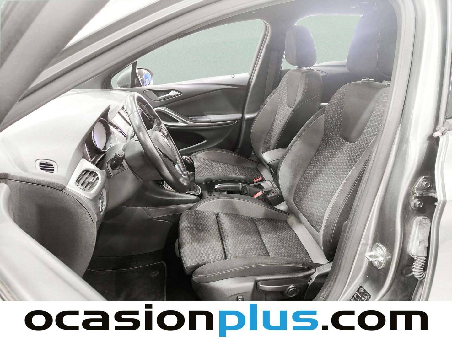 Foto asientos delanteros Opel Astra Opel Astra 1.2 Turbo SHL GS Line (110 CV)