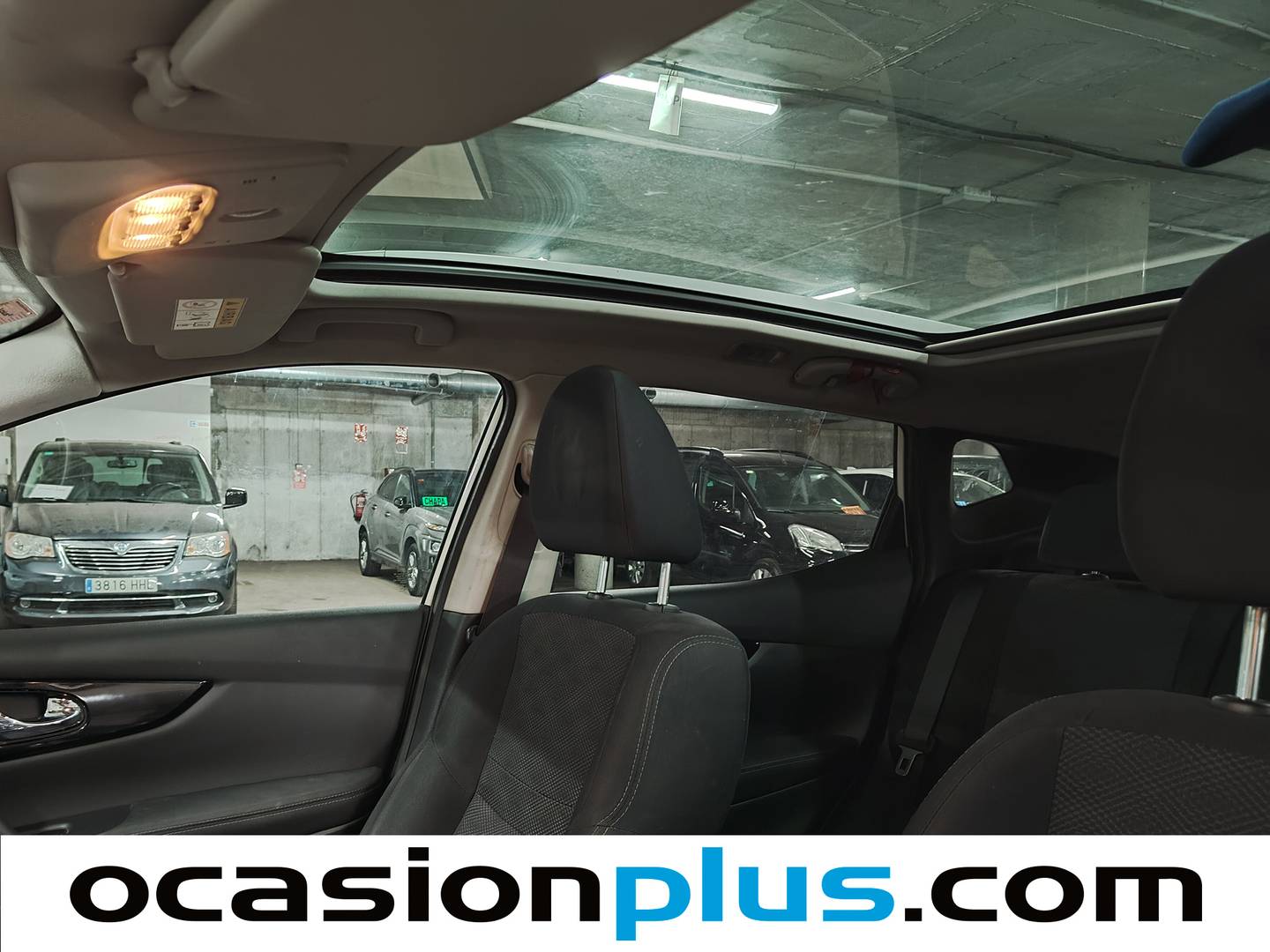 Extras y acabados del Nissan QASHQAI Nissan Qashqai 1.2 DIG-T N-Connecta 4x2 (115 CV)