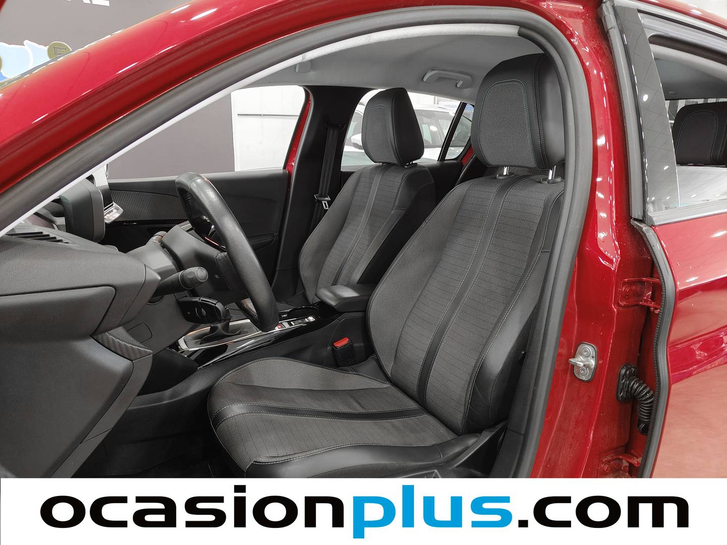 Foto asientos delanteros Peugeot 208 Peugeot 208 PureTech 100 Allure Pack (100 CV)