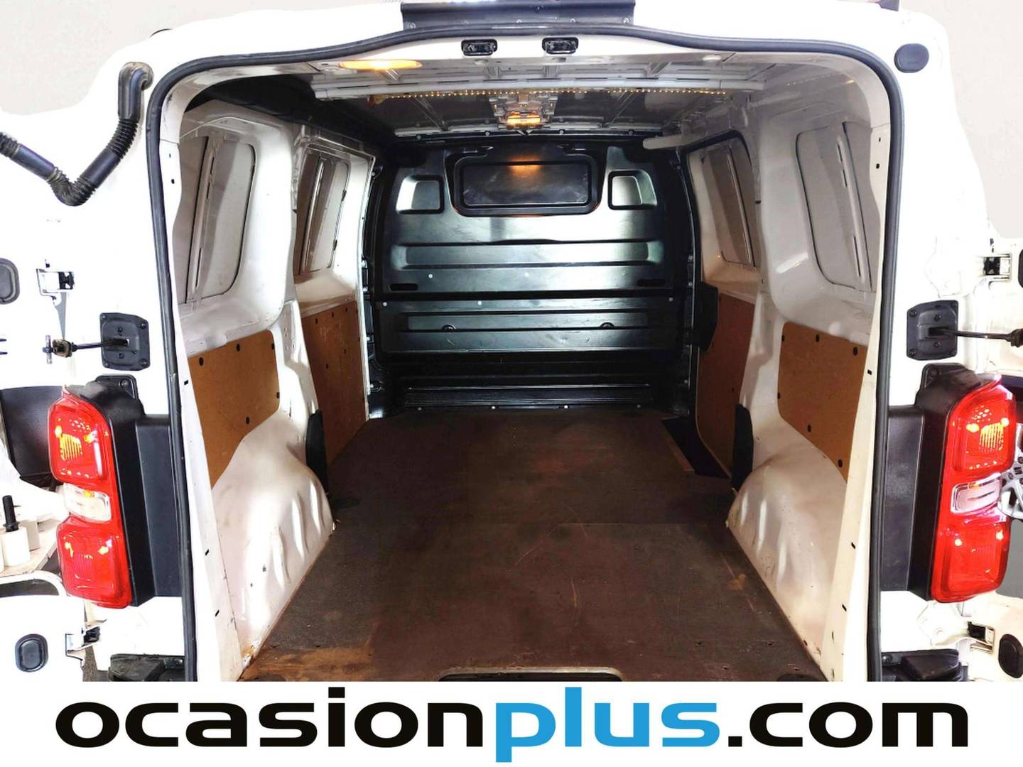 Fotos maletero Peugeot Expert Peugeot Expert Furgon BlueHDi 115 Pro Standard (115 CV)