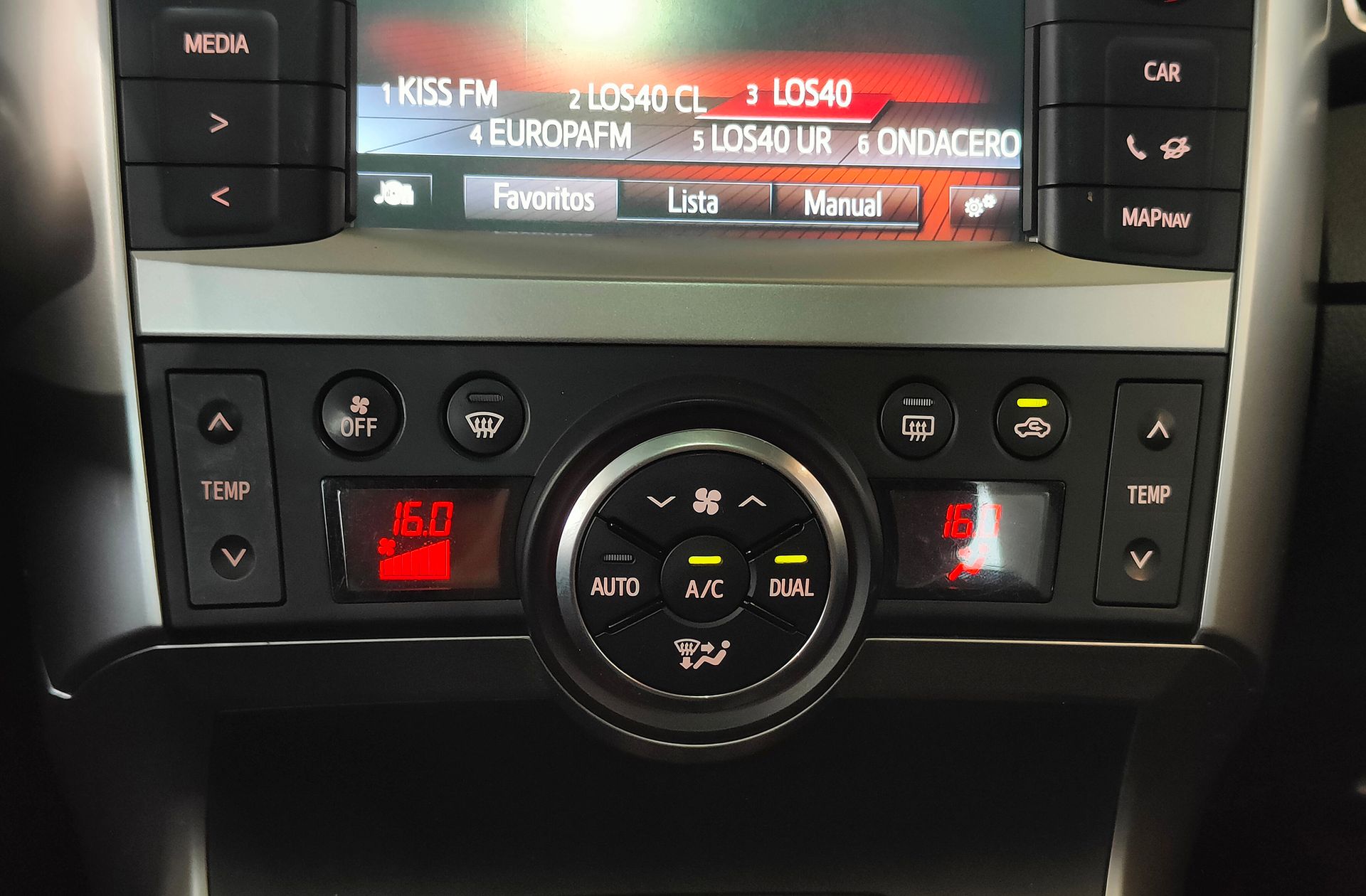 Toyota Verso 115D Advance - foto 31