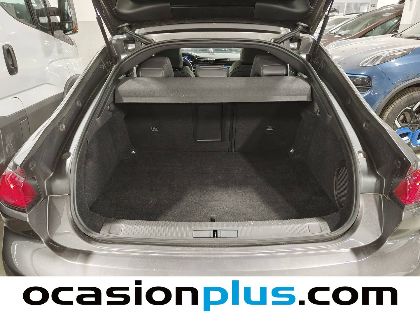 Foto Peugeot 508 Hybrid Peugeot 508 Hybrid 225 GT e-EAT8 (225 CV)