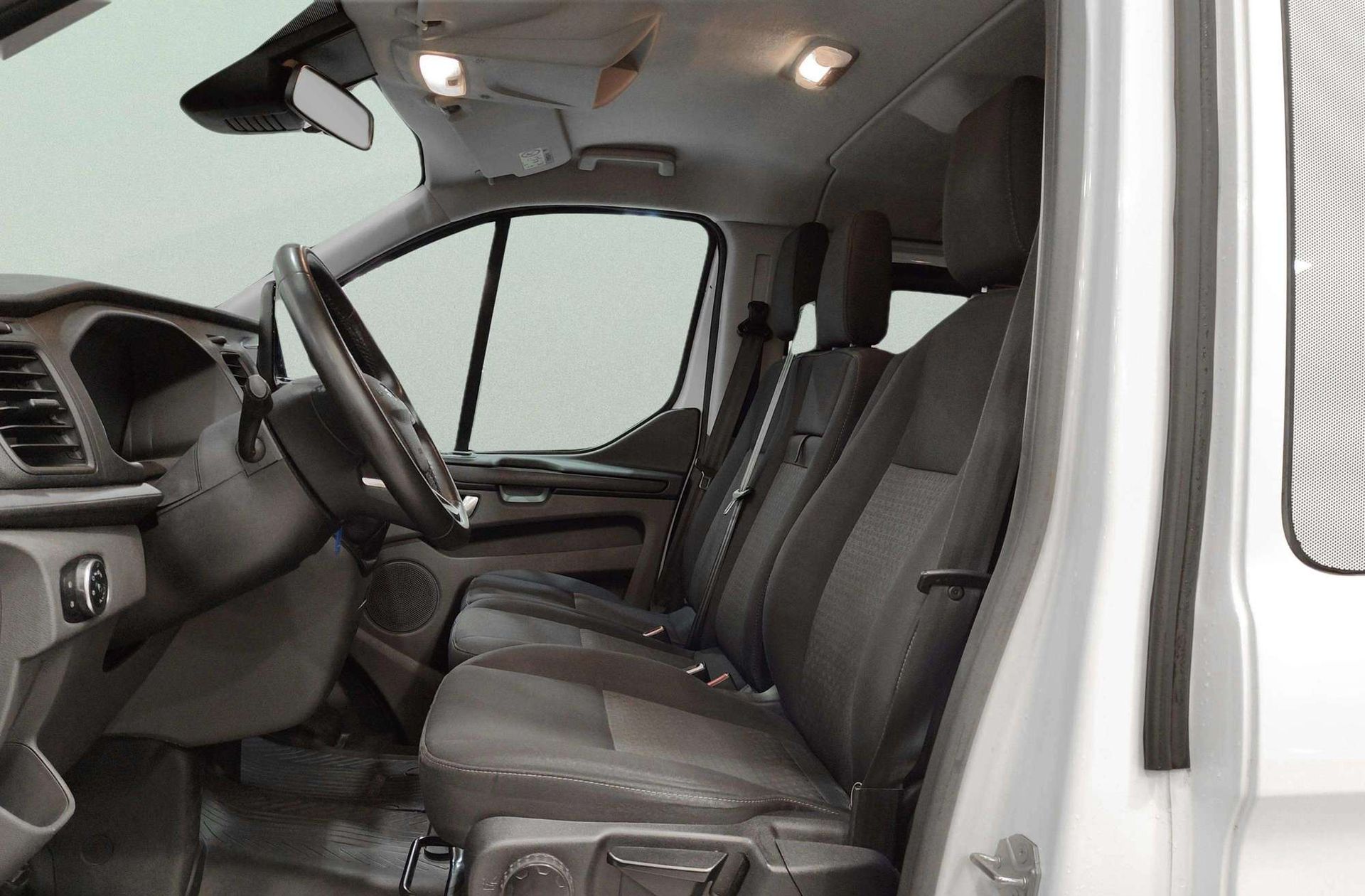 Ford Transit Custom Kombi 2.0 TDCi 320 L1 Trend - foto 11