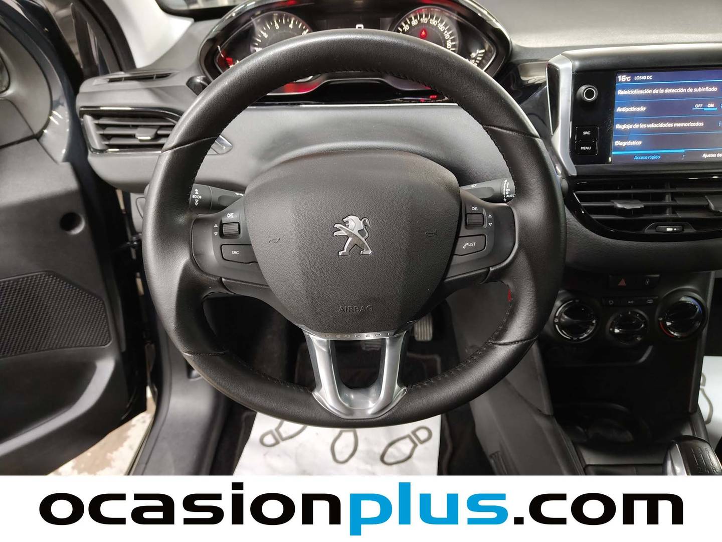 Peugeot 208 Peugeot 208 PureTech Signature  (82 CV) manual