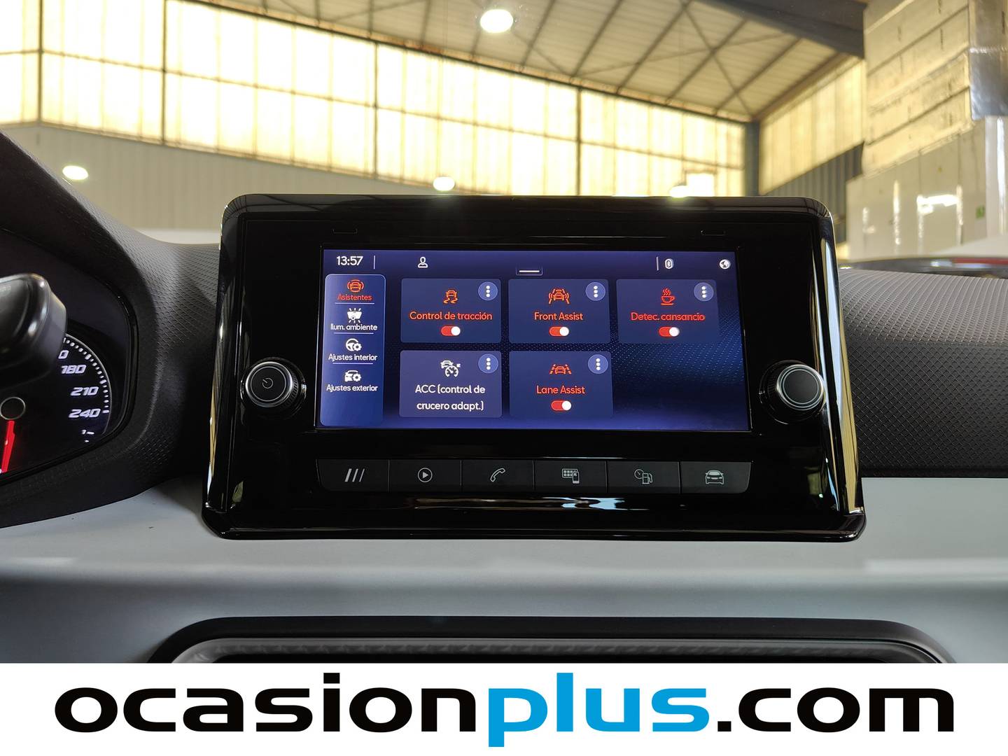 Equipamiento del Seat Arona Seat Arona 1.0 Style XM Edition TSI (110CV)