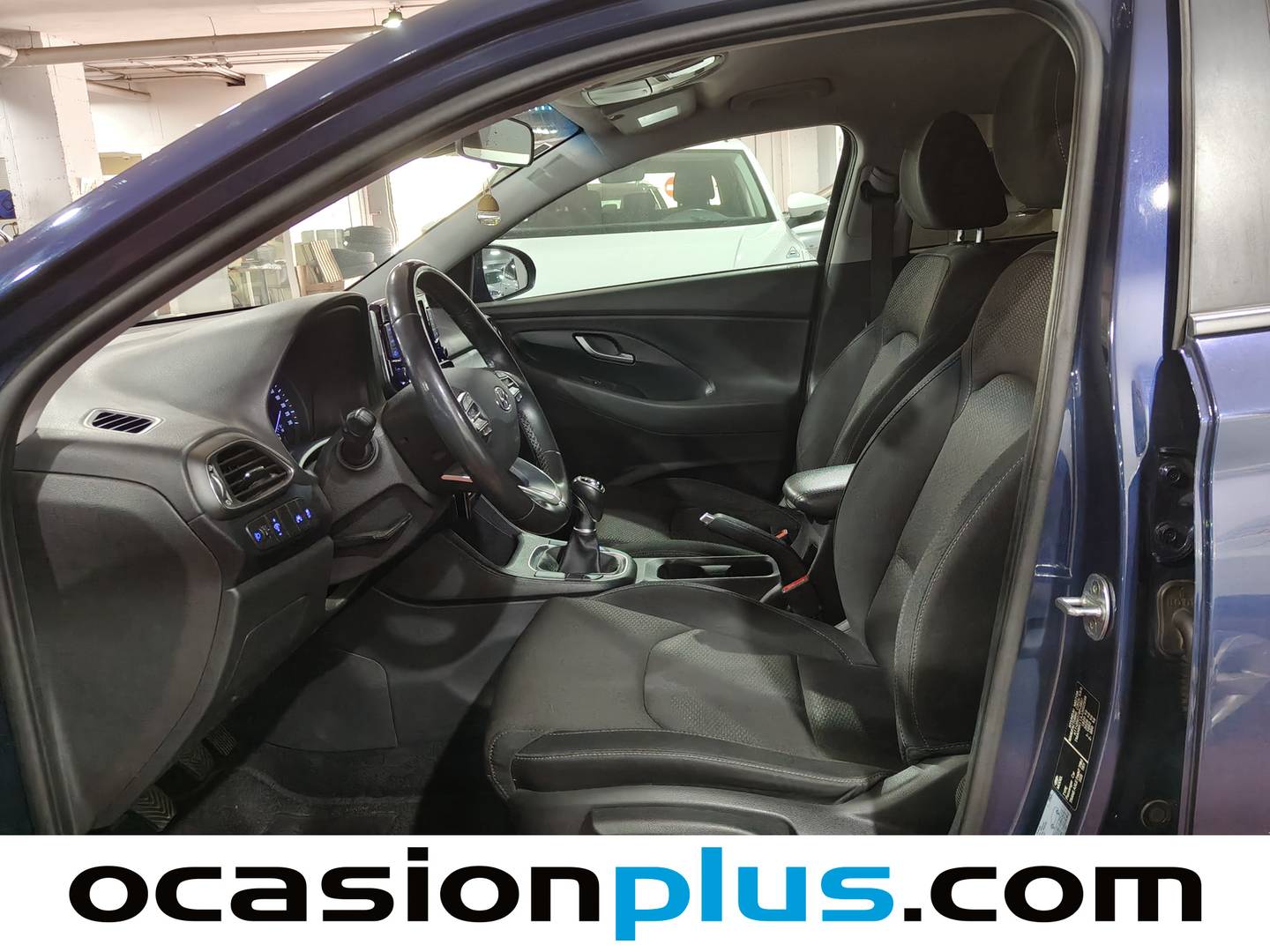 Foto asientos delanteros Hyundai i30 Hyundai i30 1.0 TGDI Link (120 CV)