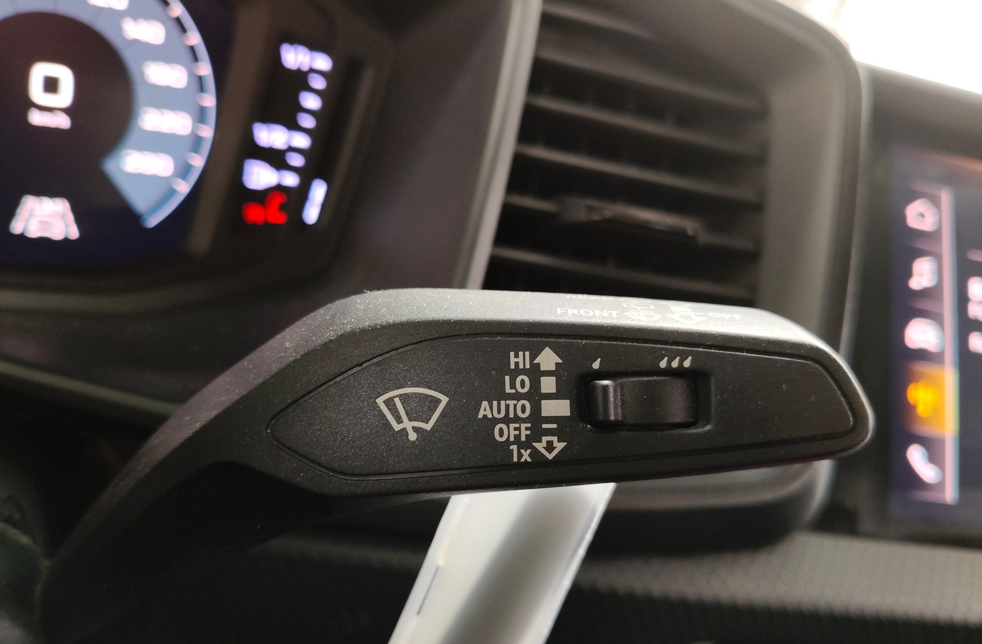 Audi A1 Sportback Advanced 25 TFSI - foto 25