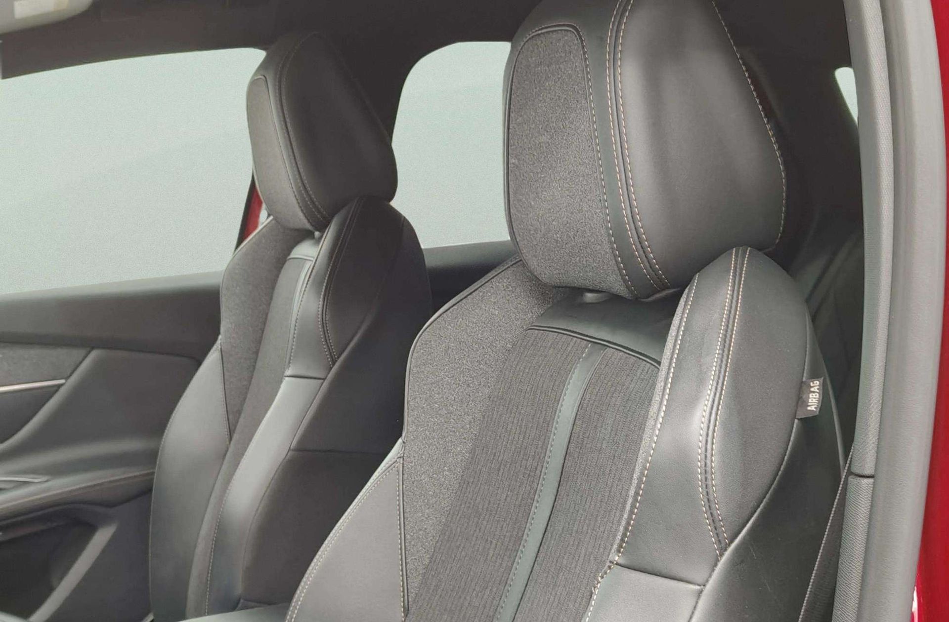 Peugeot 3008 PureTech 130 GT Line EAT8 - foto 13